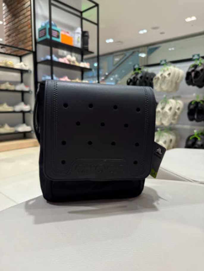 Crocs Classic Crossbody Bag 210191 – 4 Colors