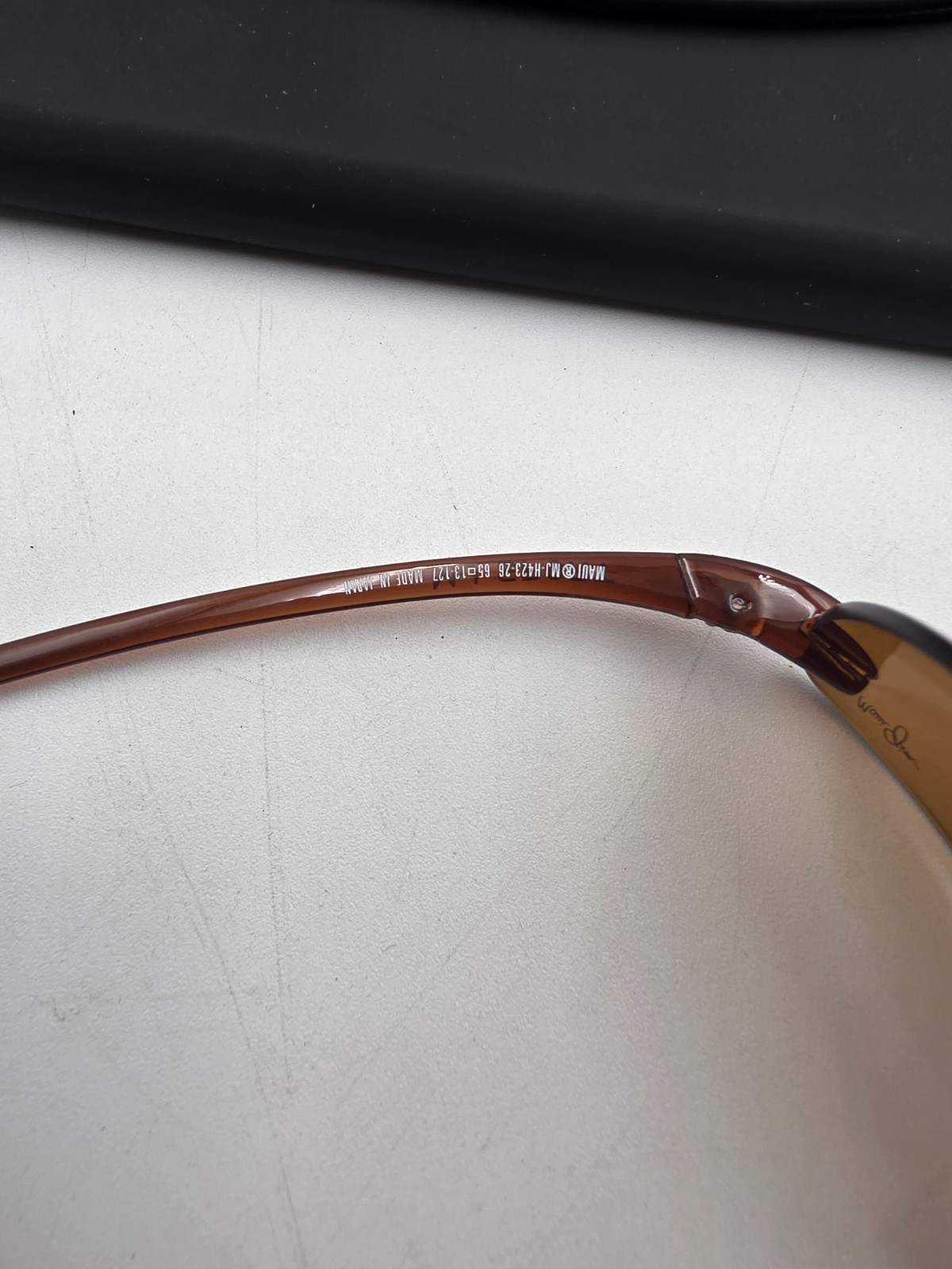 Maui Jim Lighthouse H423-26 MJ Small Tnfold Case w/Cloth