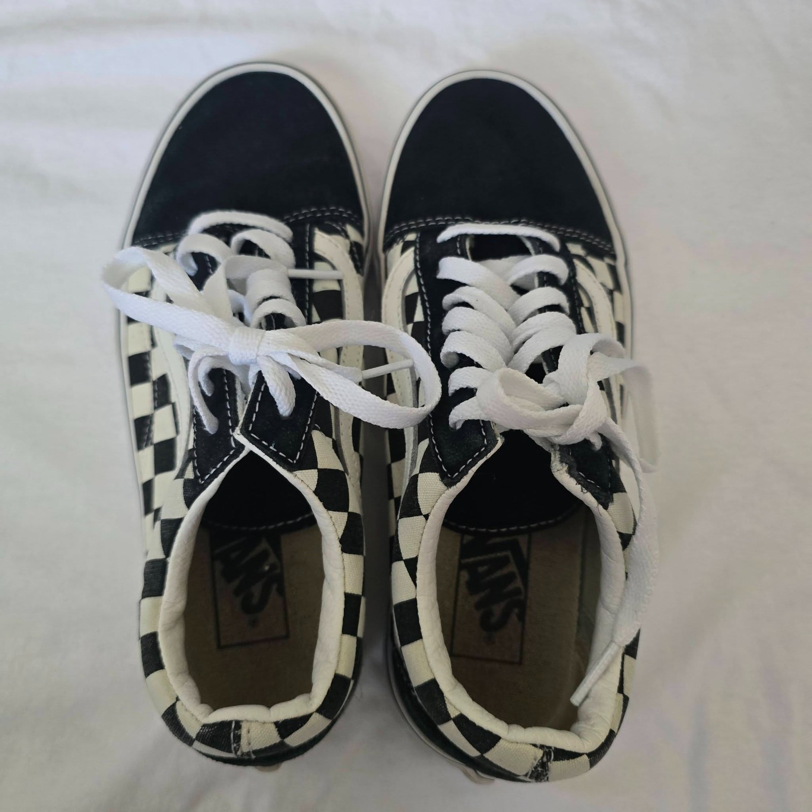 Vans Old Skool Black Checkerboard US Men’s Size 6.0 – – – US Womens Size 7.5 –
