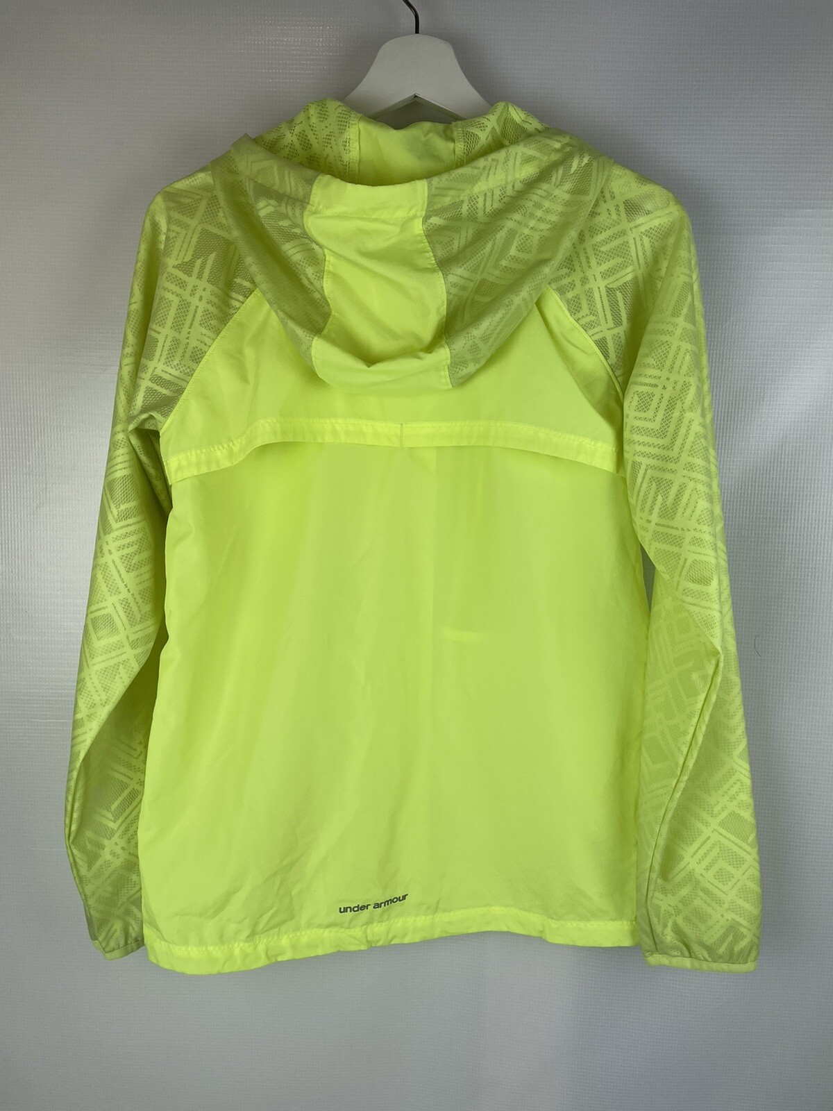 Under Armer Women’s Athletic Sports Windbreaker Jacket , Lightweight, 01 Size S
