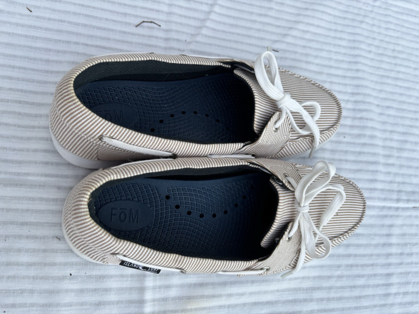 NEW Vineyard Women’s Canvas Shoes (Khaki Stripe) – Island Surf