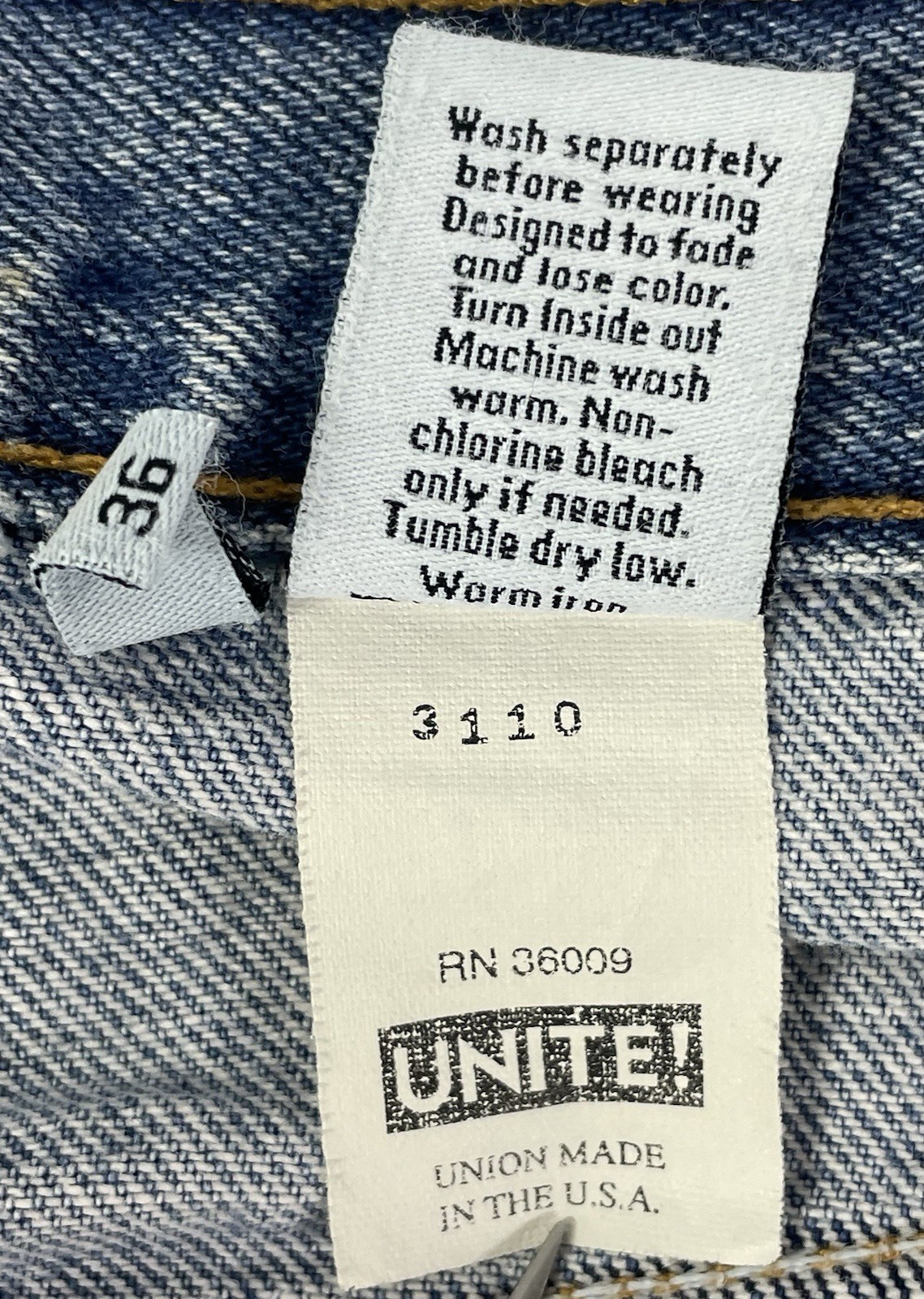 Vintage Calvin Klein Men’s 36×30 Stone Washed Blue Jeans “Fit Like 34×30”