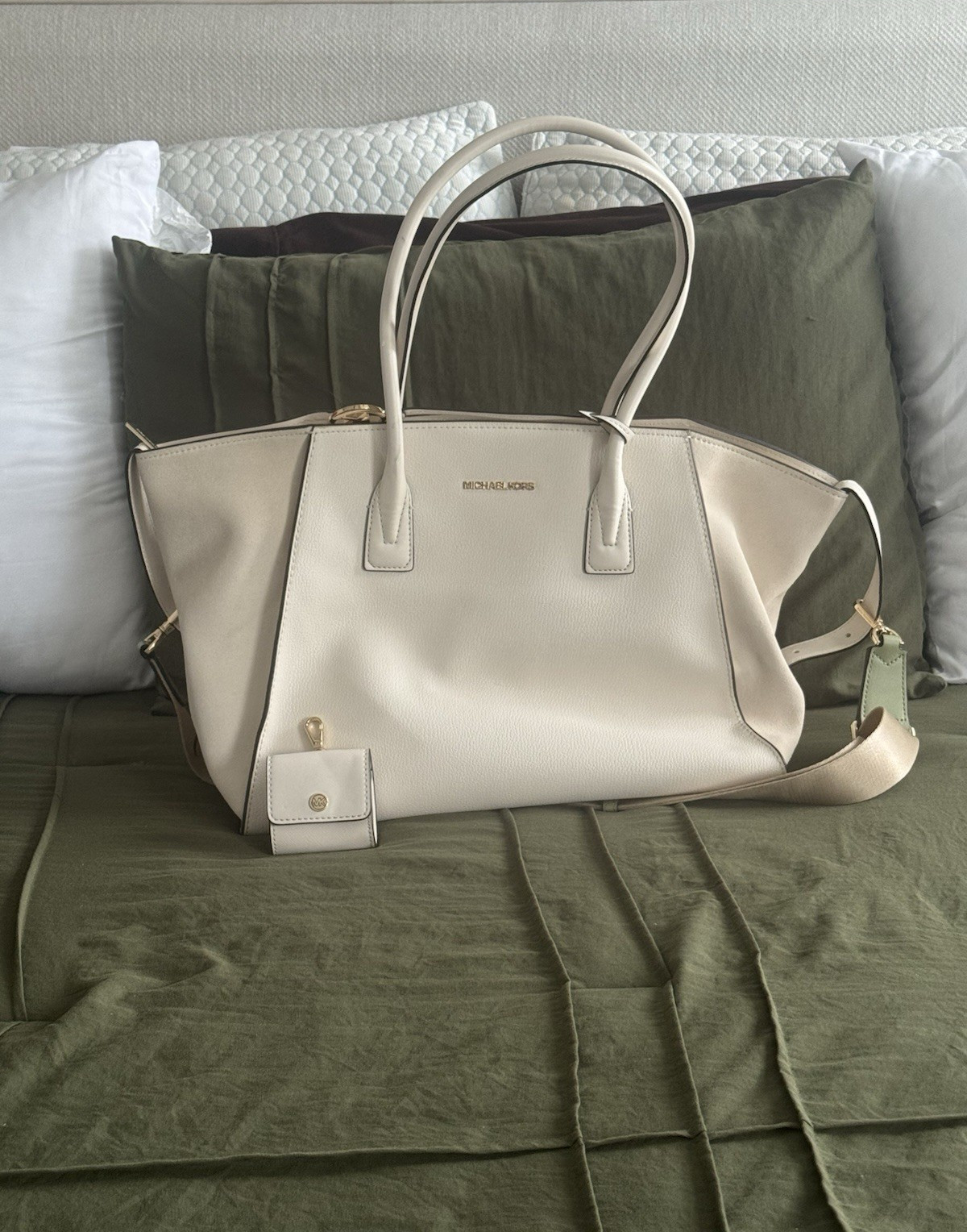 Michael Kors Large Cream Zip Tote Bag w/ Detachable Adjustable Strap Gold
