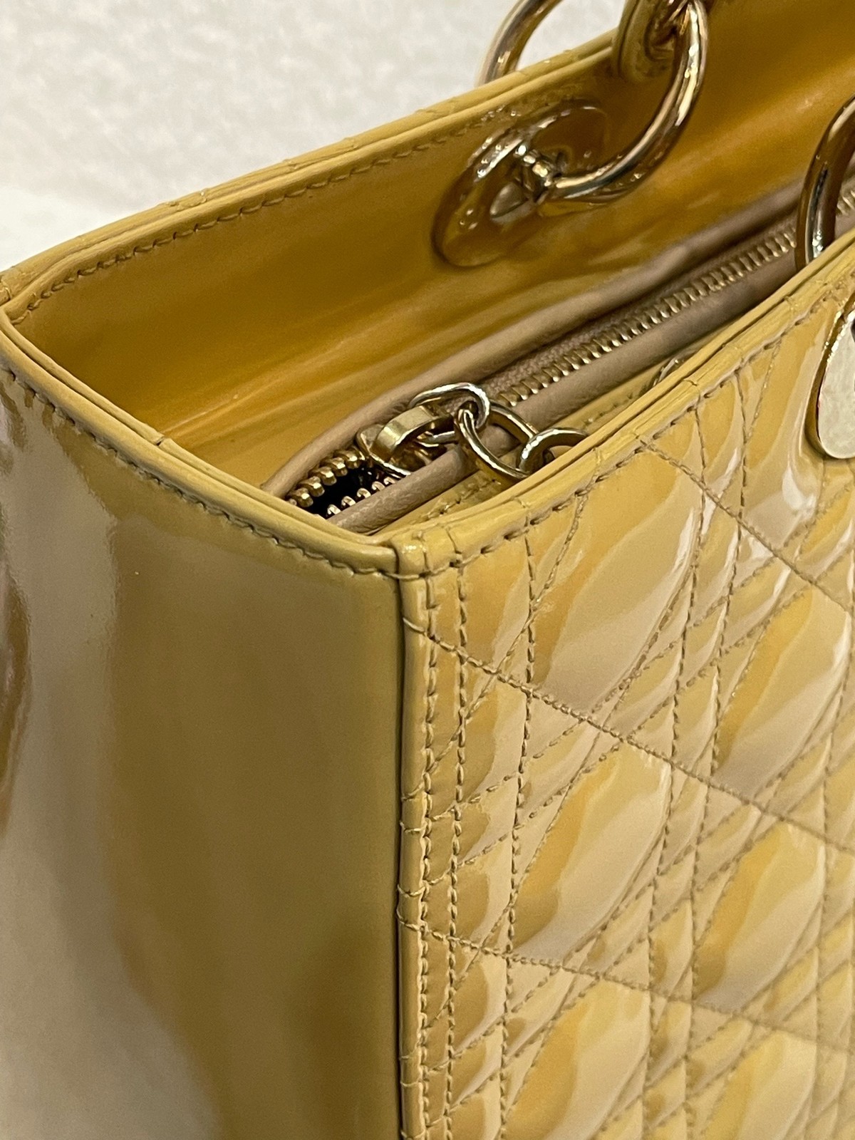 Dior Pre-Owned Authentic Luxury Handbag Yellow 32*25*11 Free Tracked Shipping