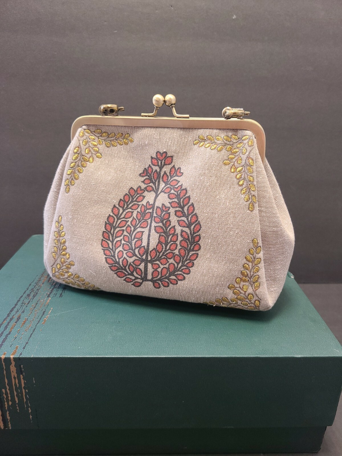 iYura Handbag and Crossbody Strap Snap Closure Embroidered Leaves