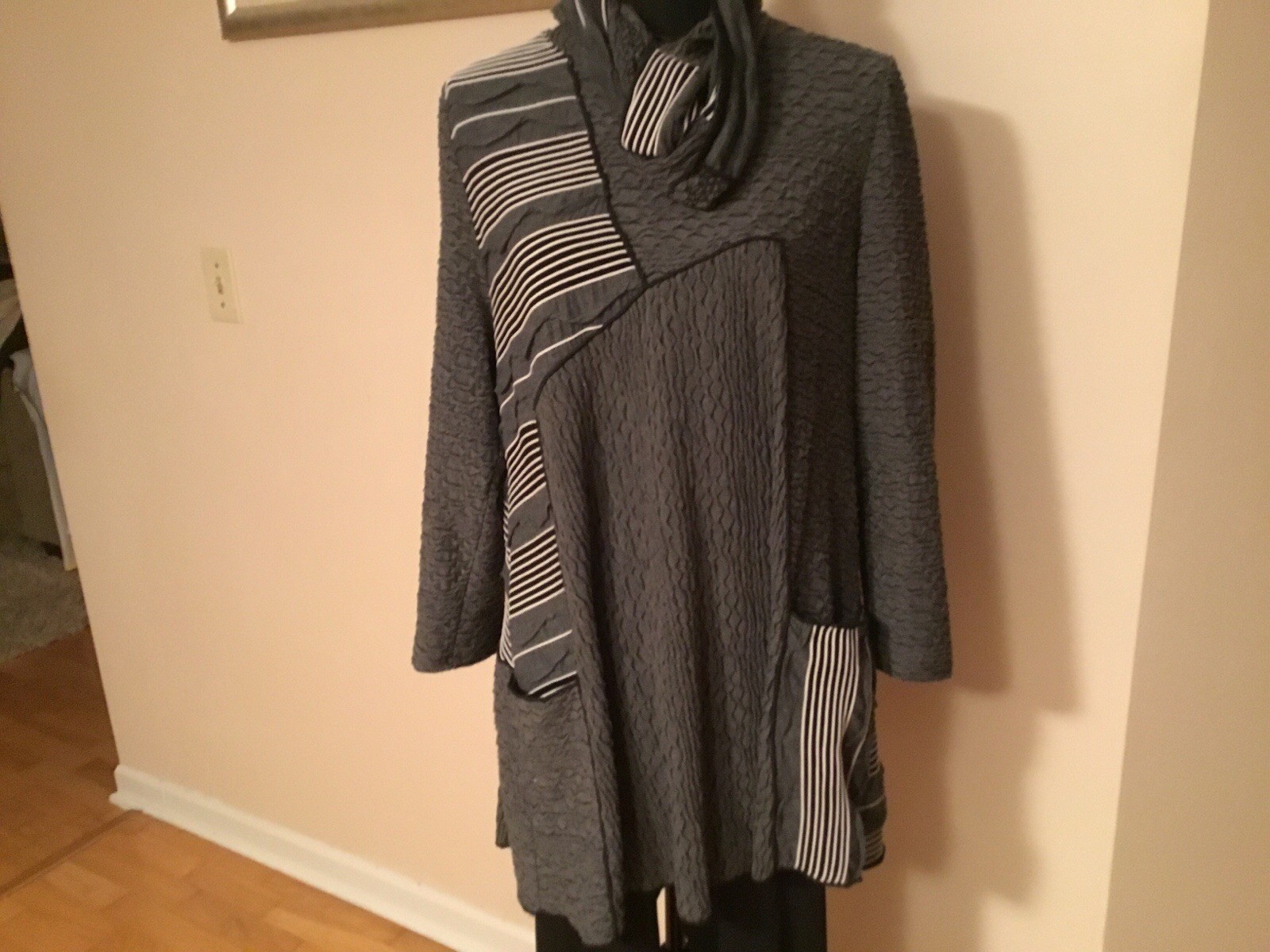 2 PISES SET BLENDED COTTON Small Dress With Leggings. Size Large. Brand:IC