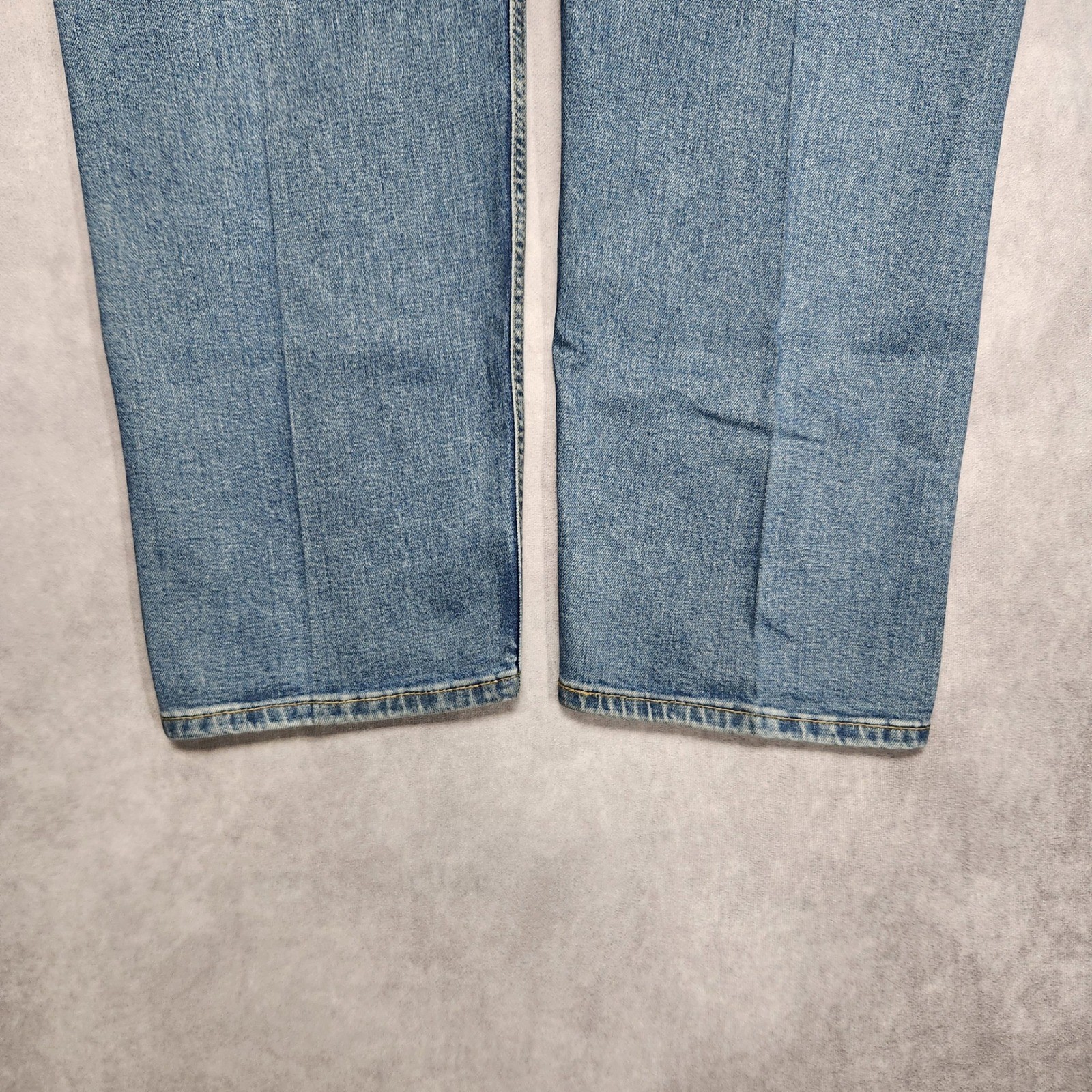 Levis 505 Regular Fit Straight Leg Jeans Mens 40×30 Medium Wash Blue Denim