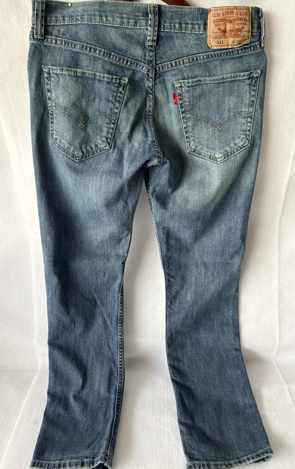 Levi’s Men’s 511 Blue Denim Straight Leg Low Rise Jeans Size 33×32, Red Tab
