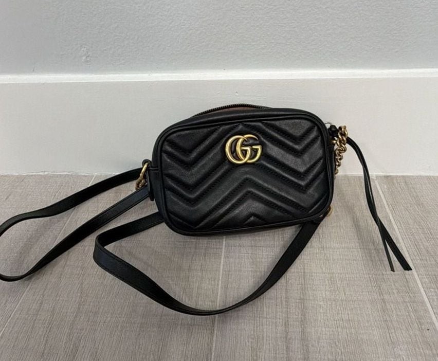 Gucci Pre-Owned 2016-2026 Small GG Marmont Matelasse Leather Crossbody Bag