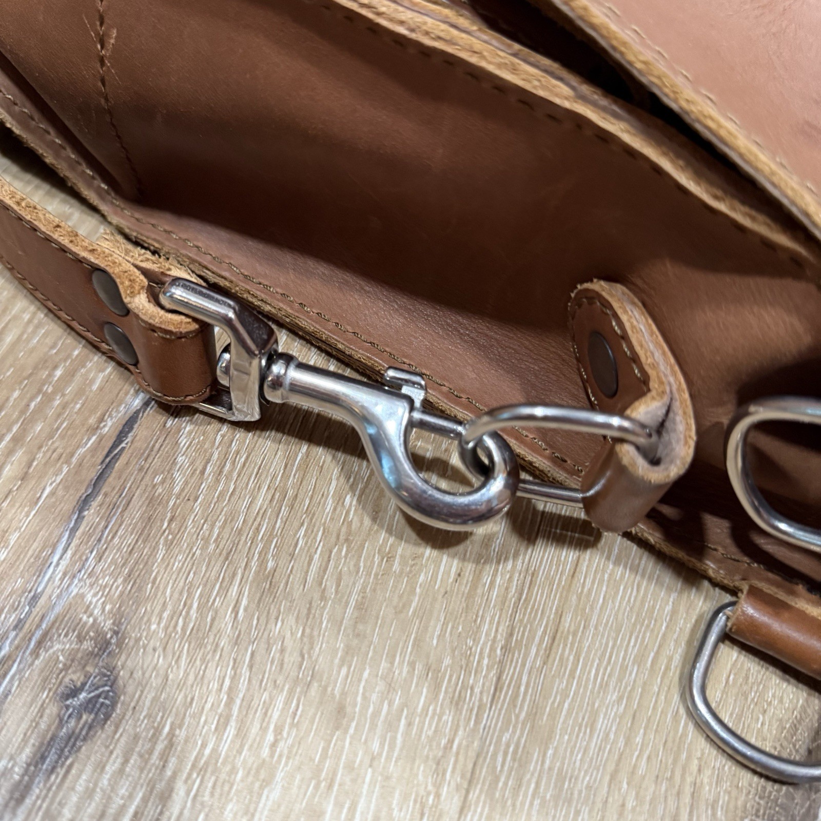 Saddleback Leather Thin Front Pocket Briefcase Chestnut WORN STRAP AND SCRATCHES
