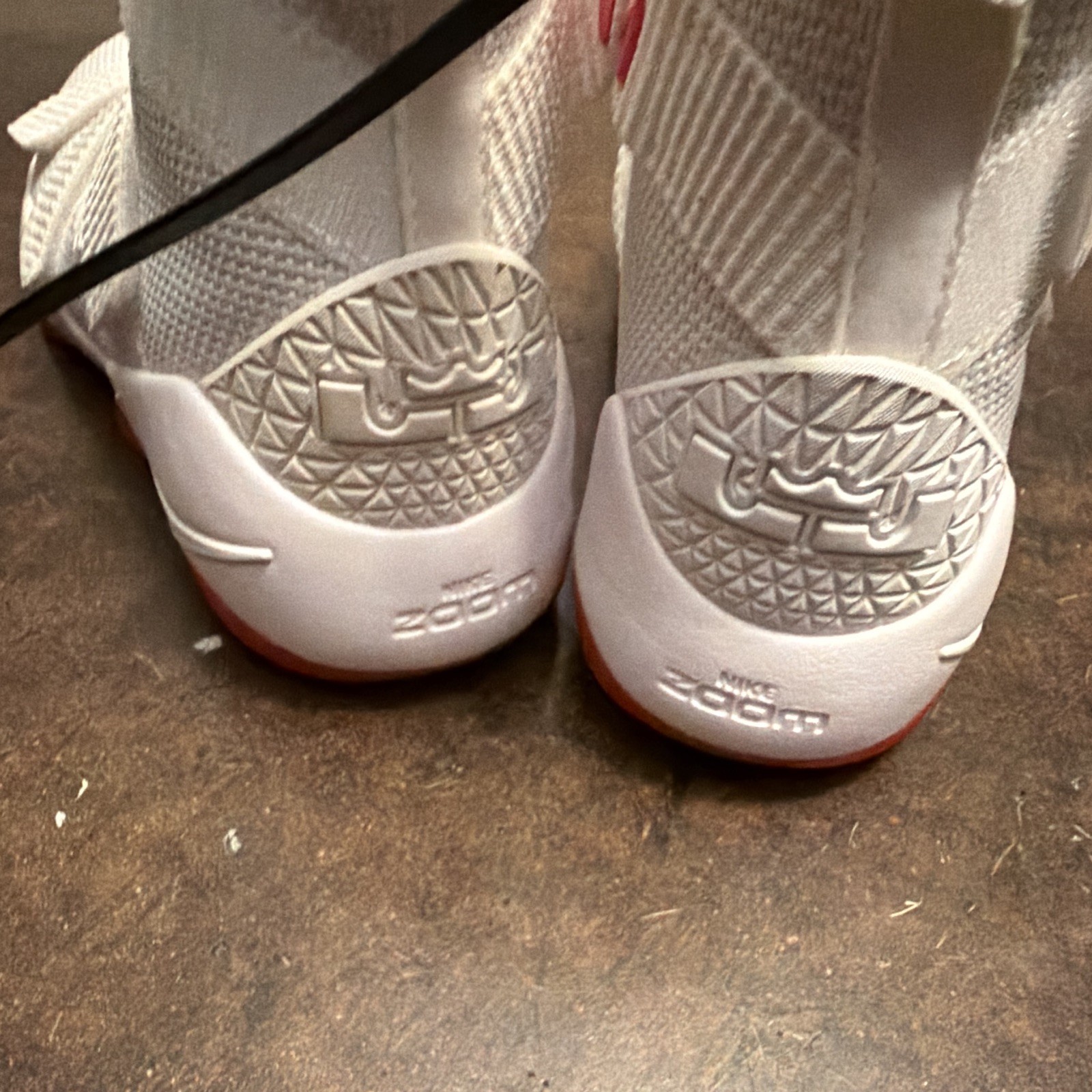 Nike Men’s Mid Top Basketball Sneakers Hook & Loop White/Pink Rubber Sole