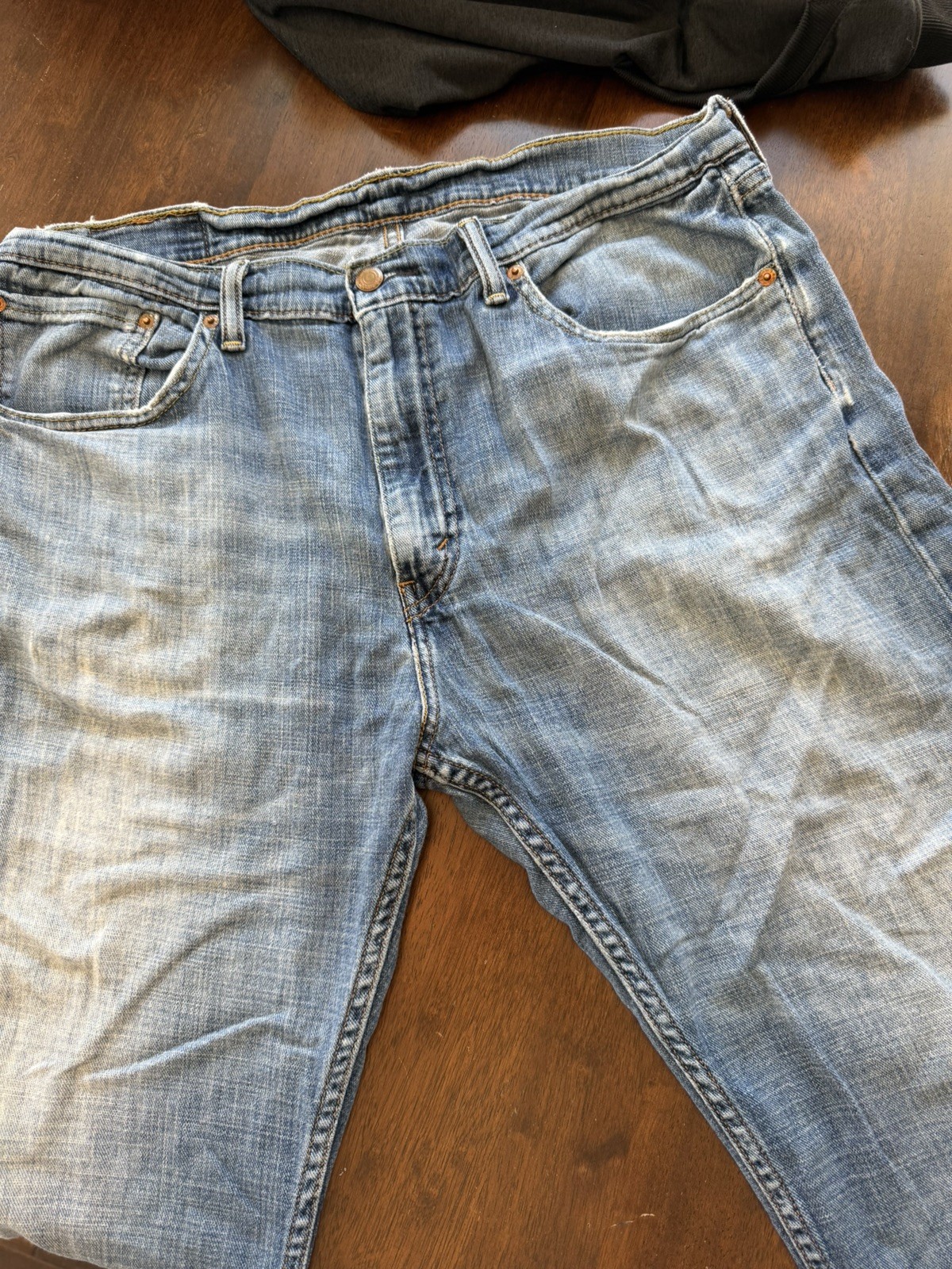 Levi’s Men’s 505 Series Regular Fit Straight Leg Blue Denim Jeans Mid Rise