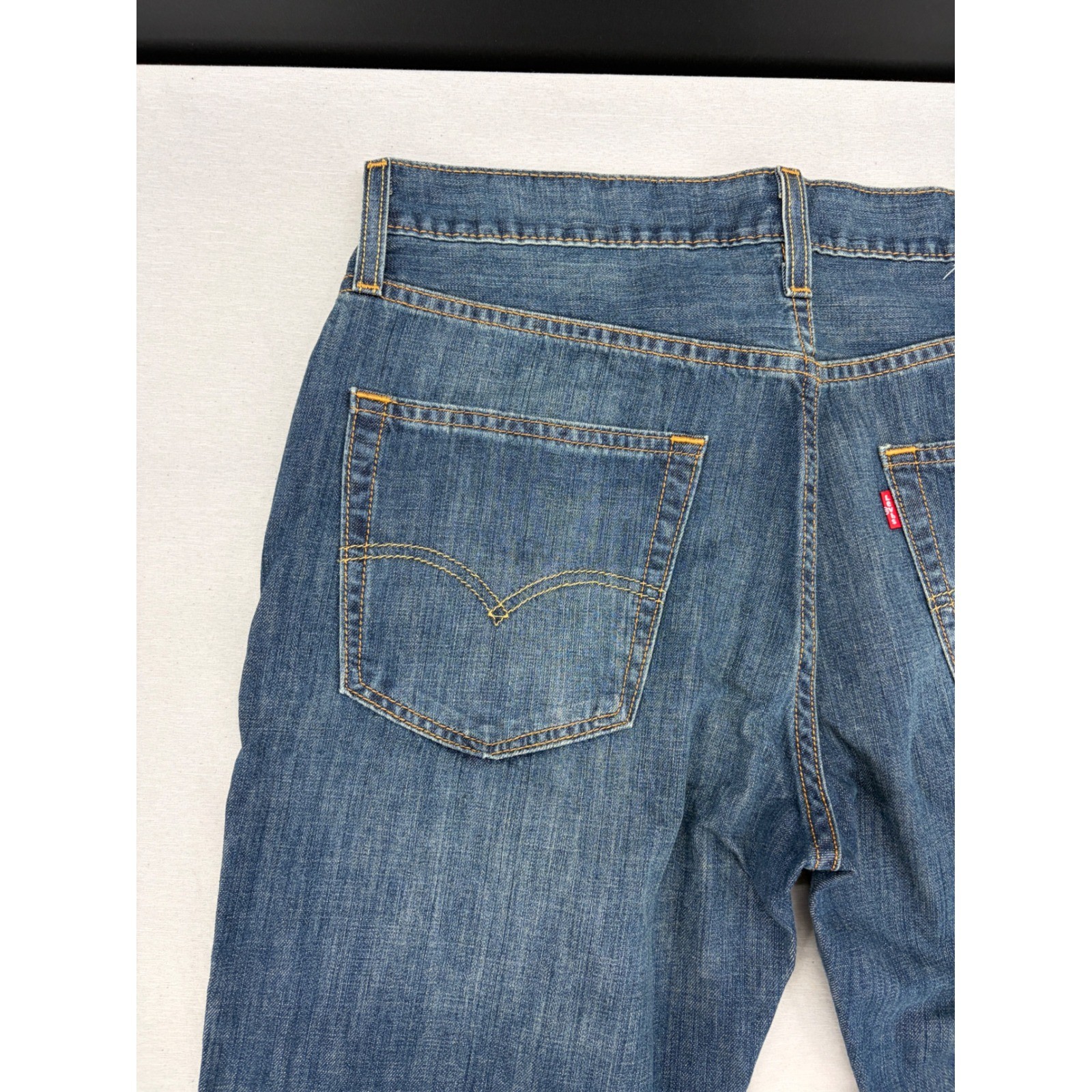 Levis 527 Slim Bootcut Jeans Mens 32×32 Medium Wash Blue Denim 05527-0239