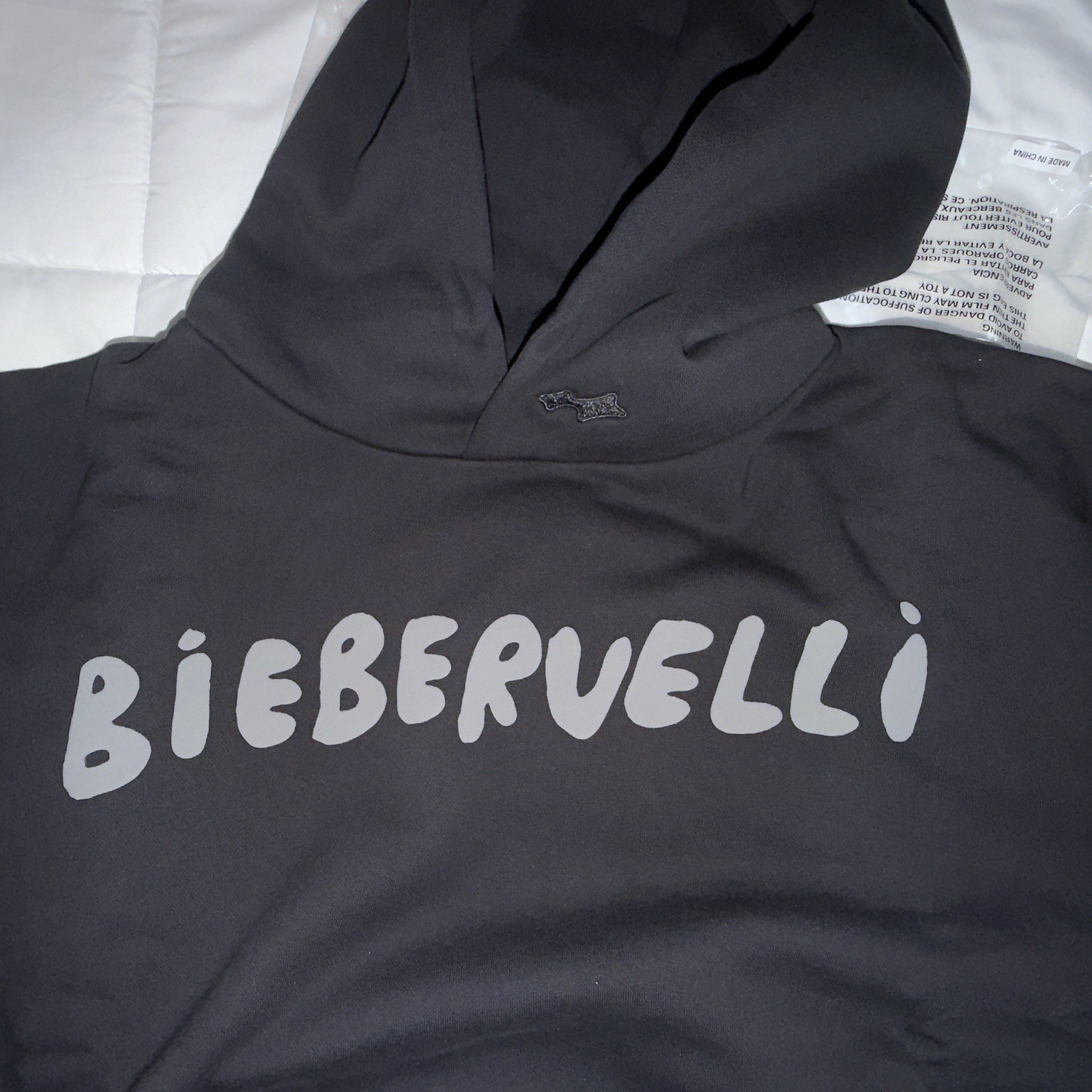 SKYLRK Biebervelli Men’s M Black Cotton Fleece Pullover Hoodie Logo Pockets