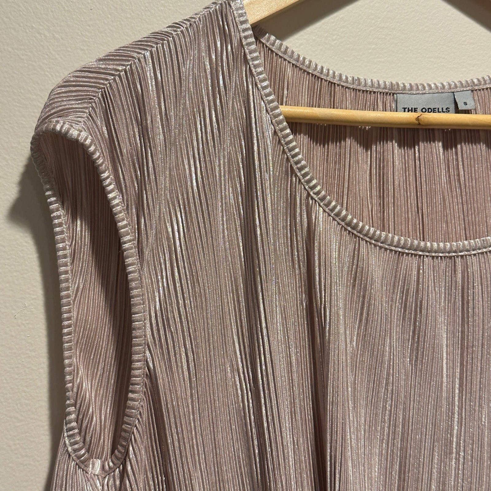 The Odells Pleated High Low Metallic Blouse Womens S Gold Shimmer Dressy Party