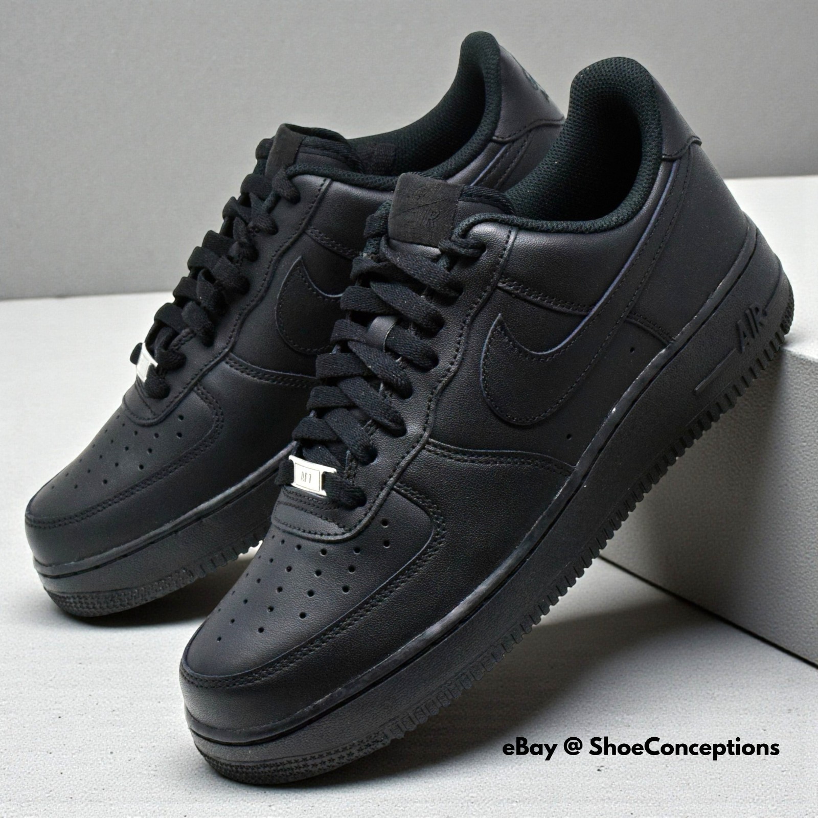 Nike Air Force 1 ’07 Shoes Triple Black CW2288-001 Men’s Sizes NEW