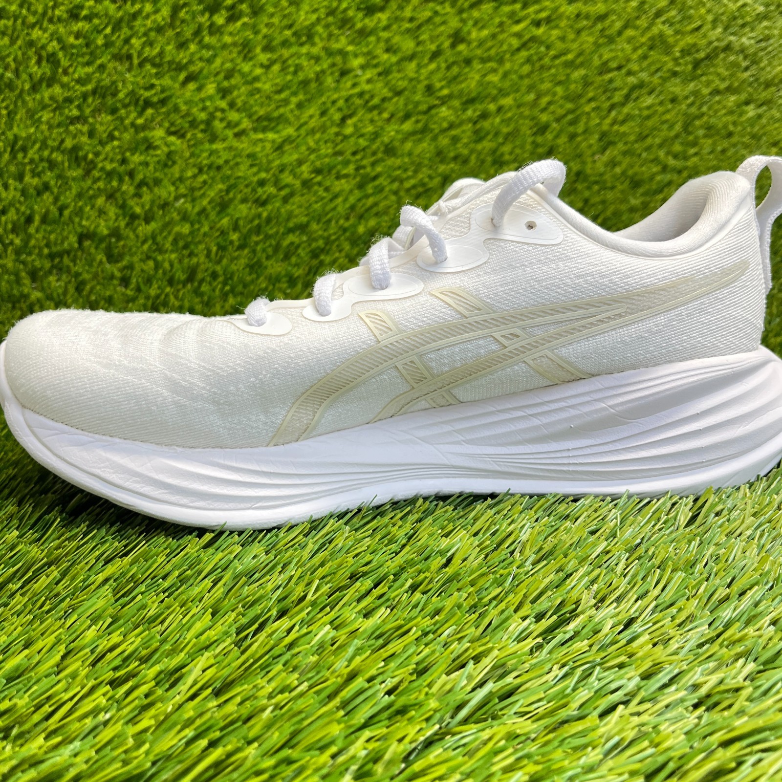 Asics Gel-Cumulus 27 Womens Size 9 White Athletic Running Walking Shoes Sneakers