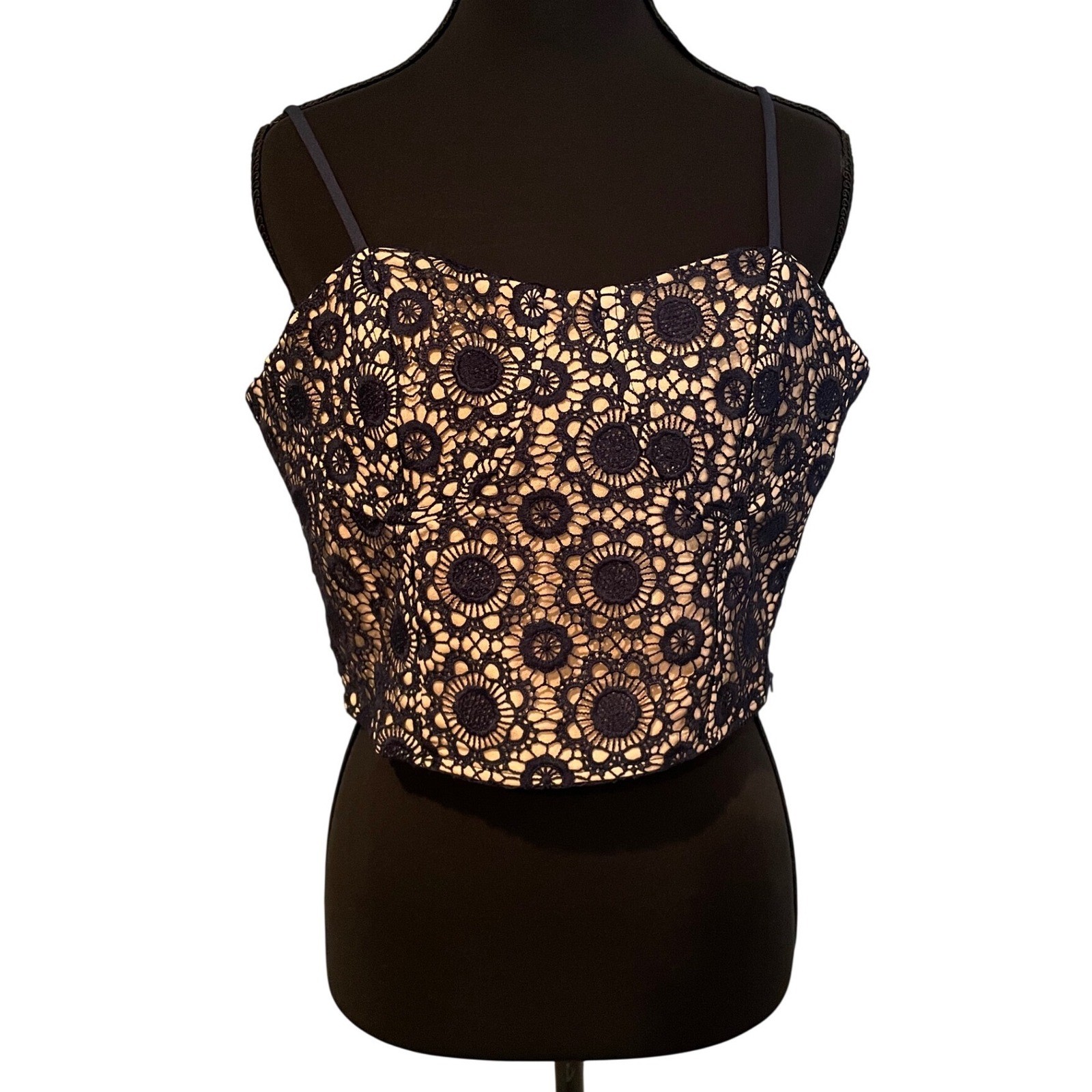 JOA Just One Answer Navy Lace Cropped Cami Top Size L Embroidered Romantic Chic