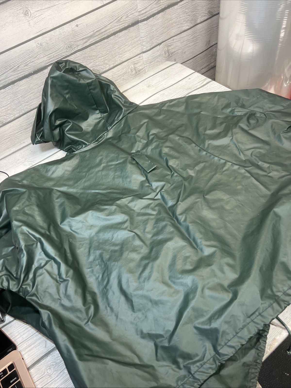 Vintage American Clearwater Waterproof Hooded Olive Rain Coat Jacket L