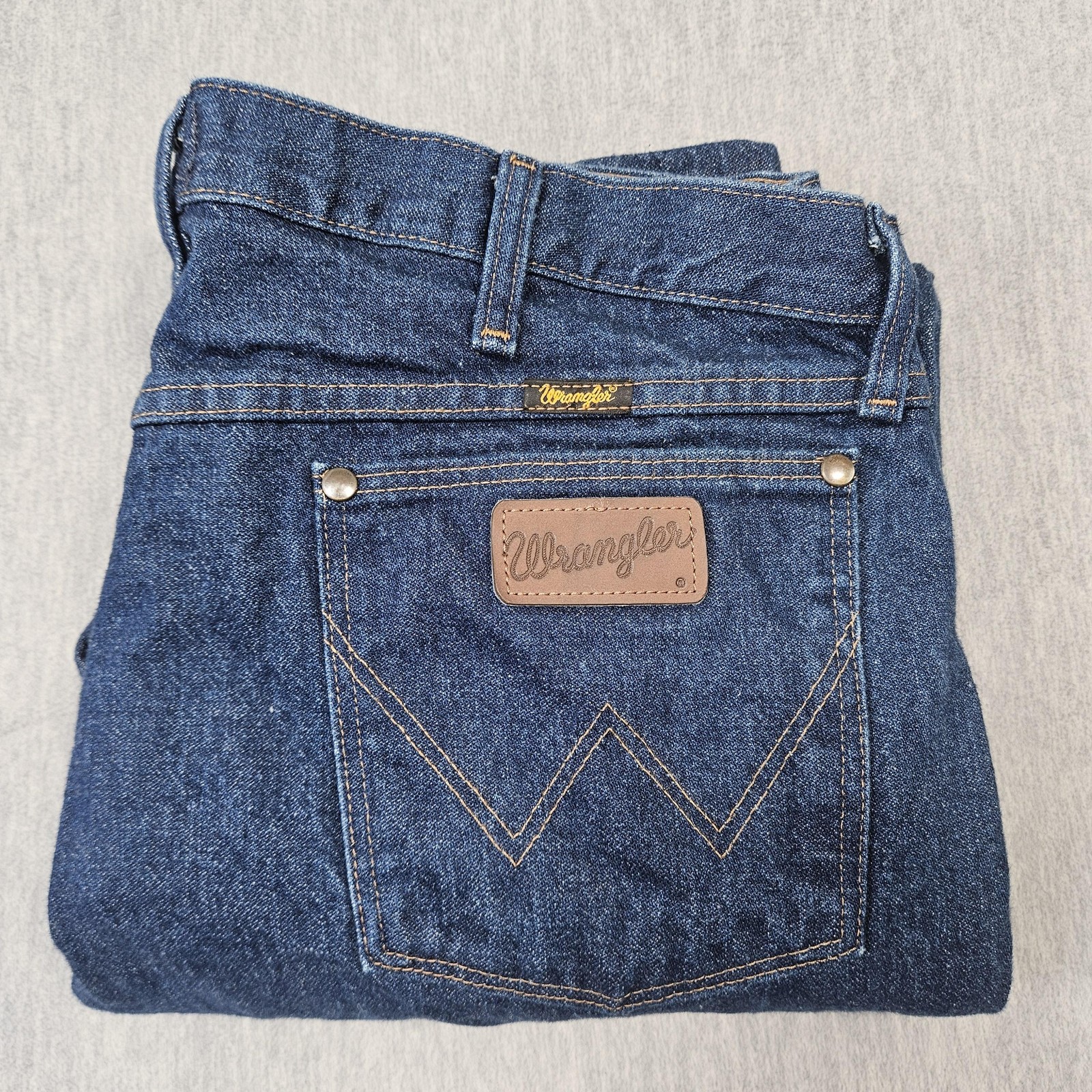 Wrangler Jeans Mens 38×30 Blue Dark Wash Cowboy Cut Regular Fit 47MWZPW