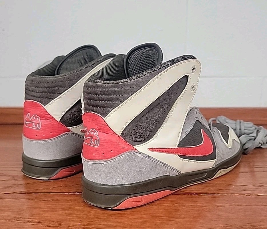 Nike 6.0 Zoom Oncore High 354704-061 Grey Red Black Vintage 2008 Mens Size 10