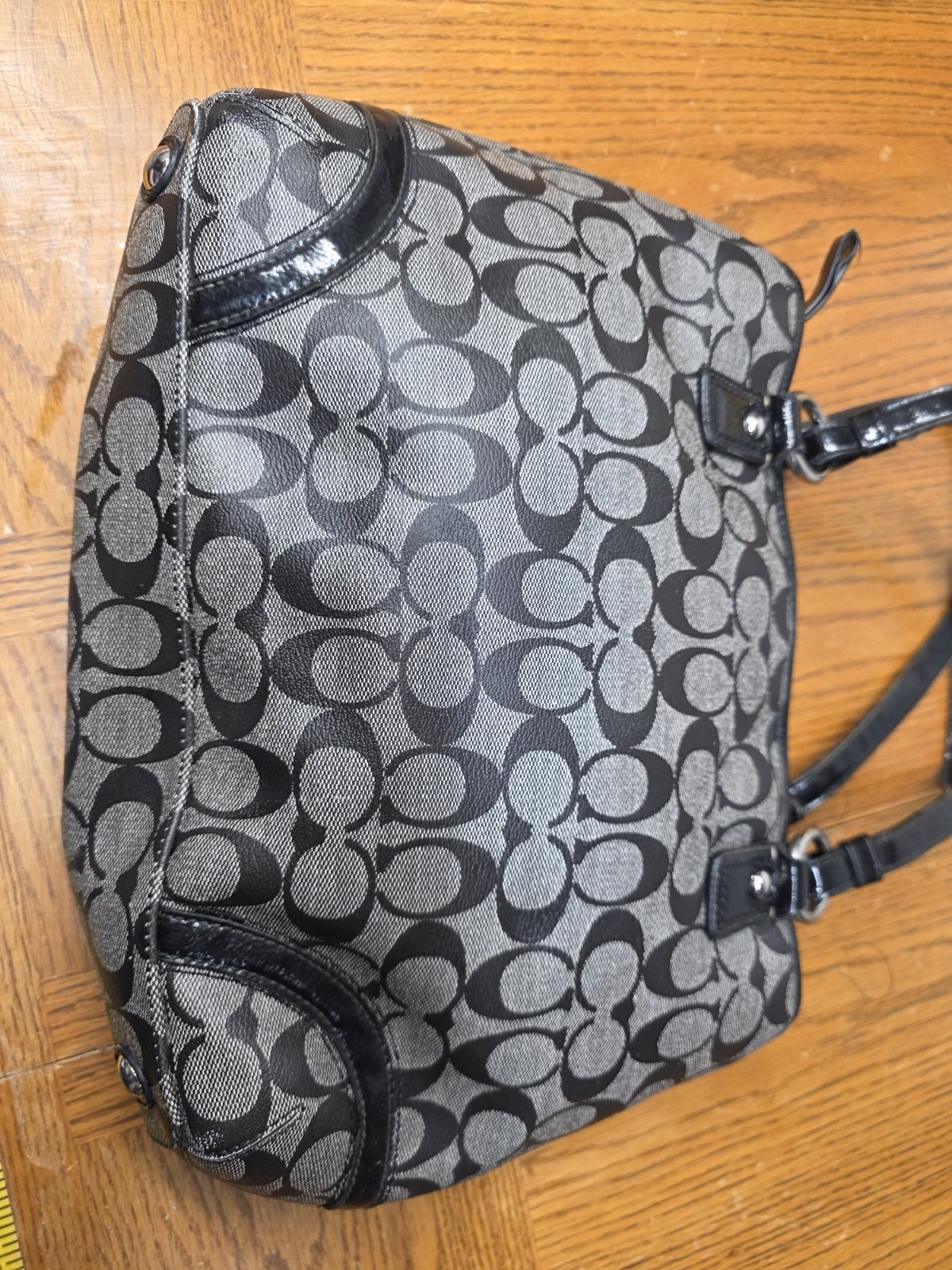 Coach Heritage Peyton Signature Black Gray Patent Leather Trim 18923