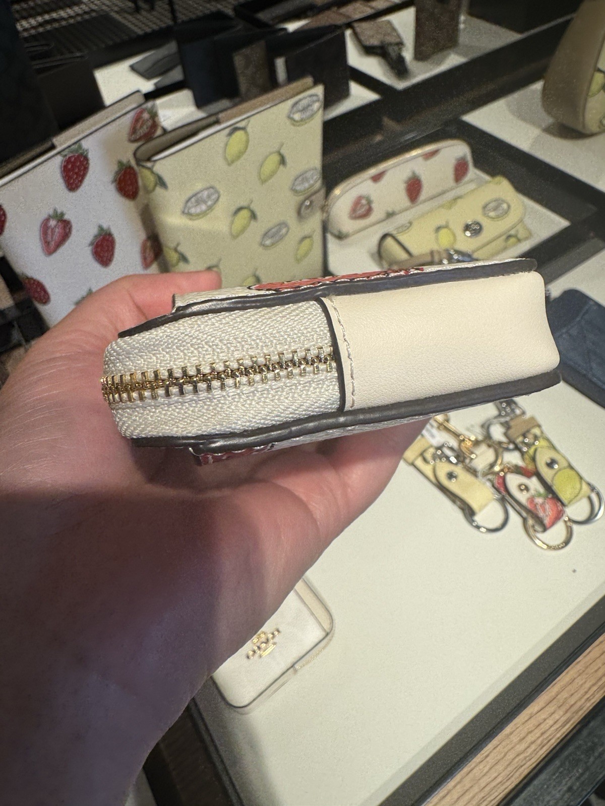 NWT Coach Zip Card Case With Strawberry Print CAR32