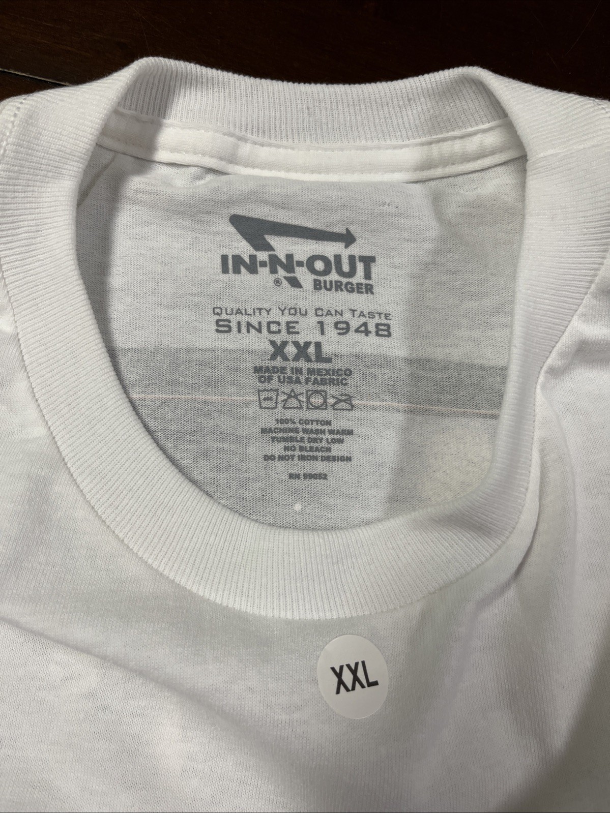In-N-Out T-Shirt Mens 2XL White Graphic California Casual 100% Cotton NWOT