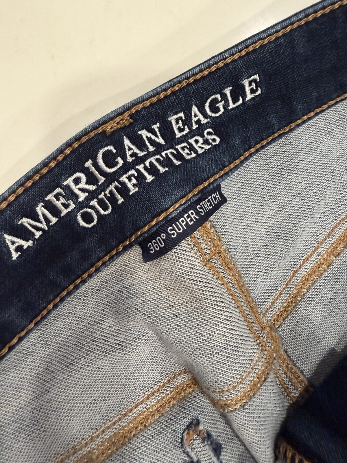 American Eagle Outfitters 360° Super Stretch Jegging crop Dark Wash Size 12