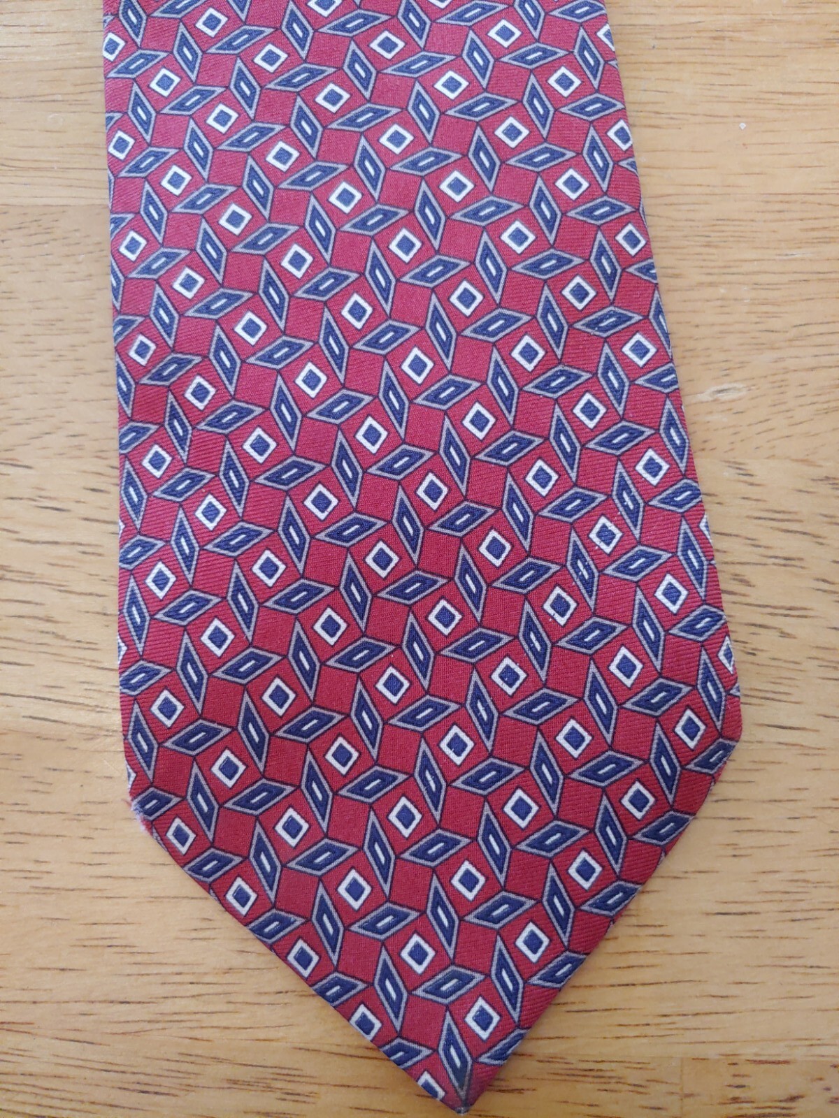 BROOKS BROTHERS RED GEOMETRIC 100% SILK NECKTIE MADE IN USA 58in X 3.5 in