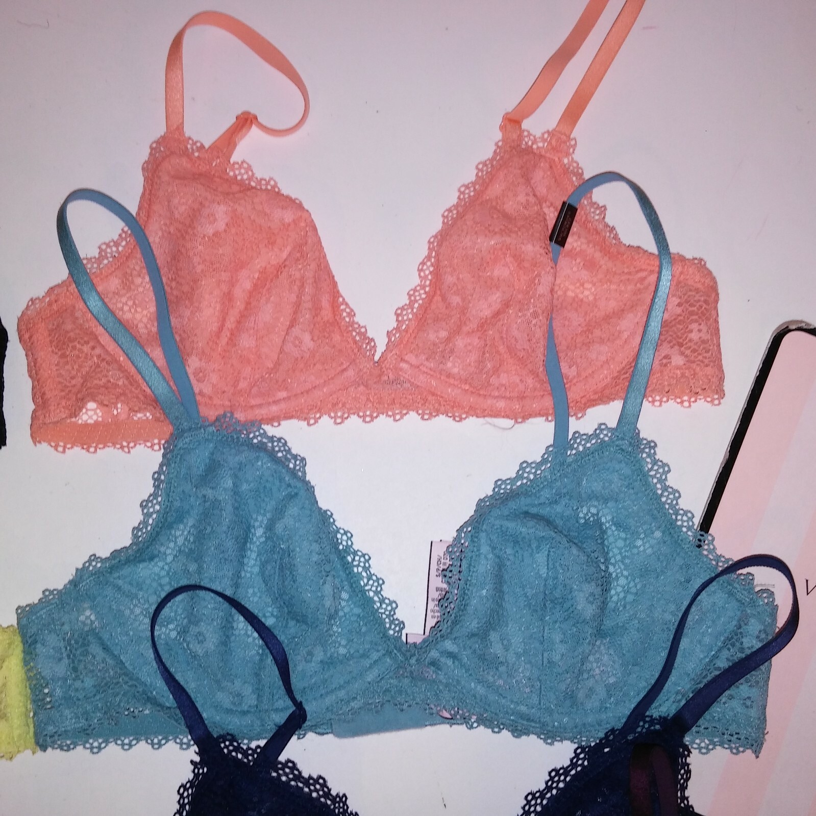 Victoria Secret Bralette Bra Daisy Lace Underwire Adjustable Straps Unlined