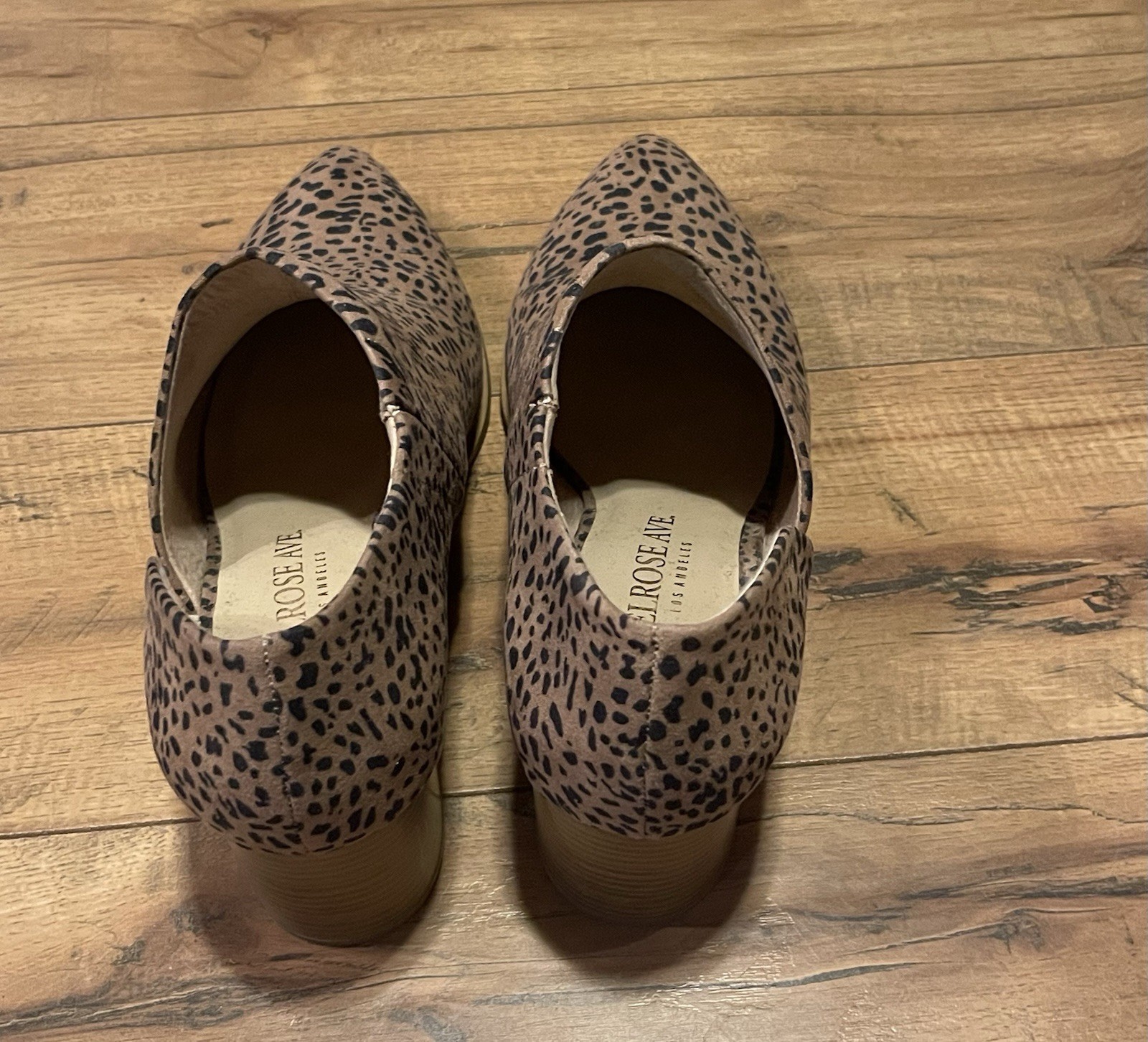 Melrose Ave 100% Vegan Leather Cutout Block Heel Booties Cheetah Size 9 ~ EUC