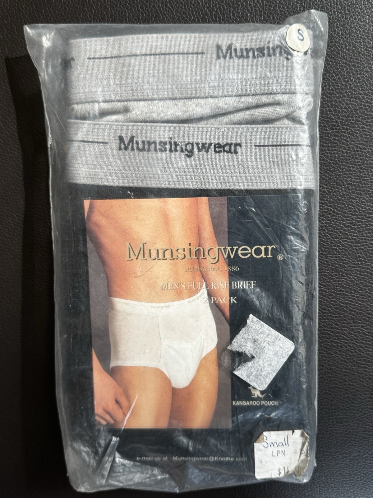 NEW Vintage Munsingwear Men’s 28-30” Small Full Rise Brief Kangaroo Pouch *2 PK*
