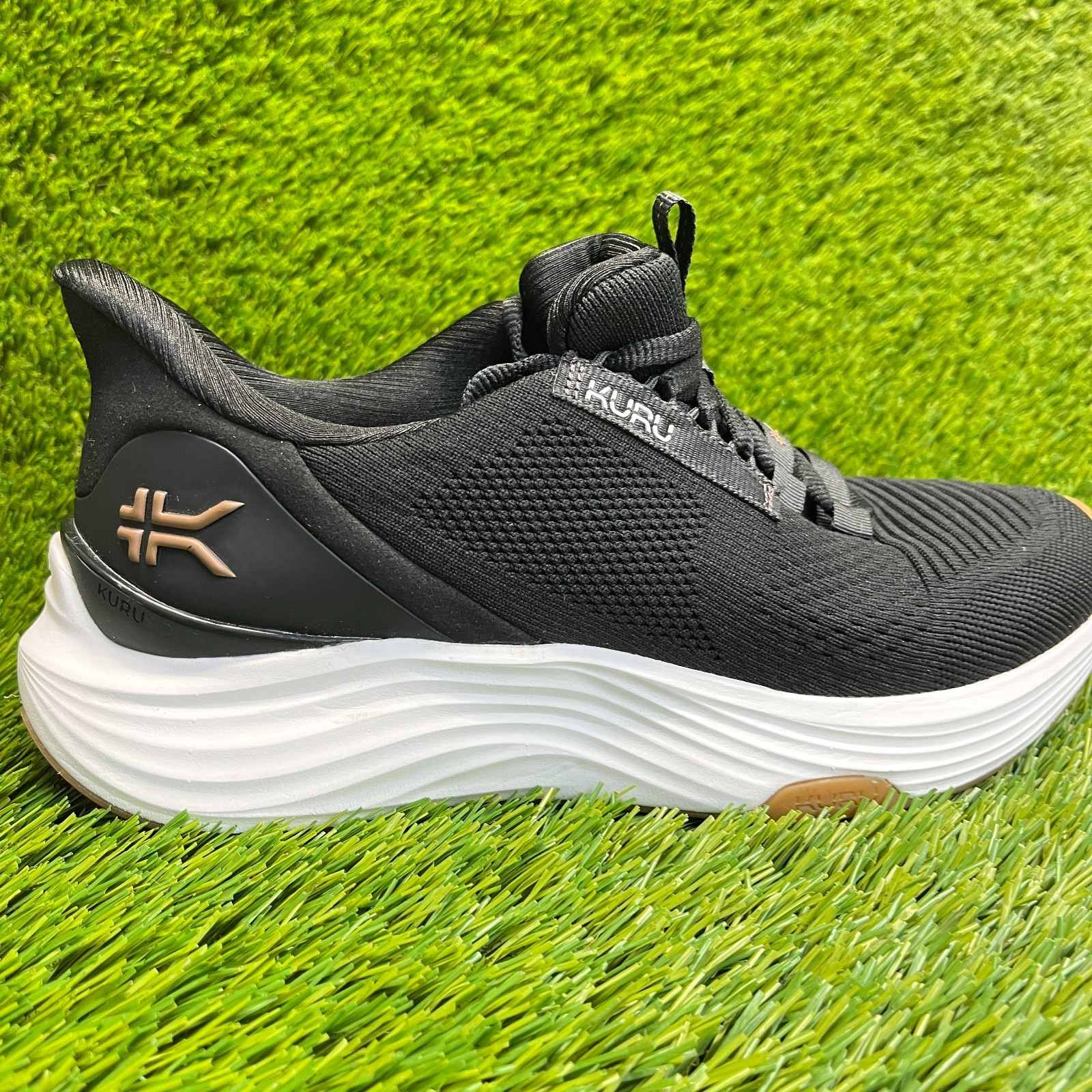 Kuru Atom 2 Womens Size 8 Black White Athletic Running Walking Shoes Sneakers