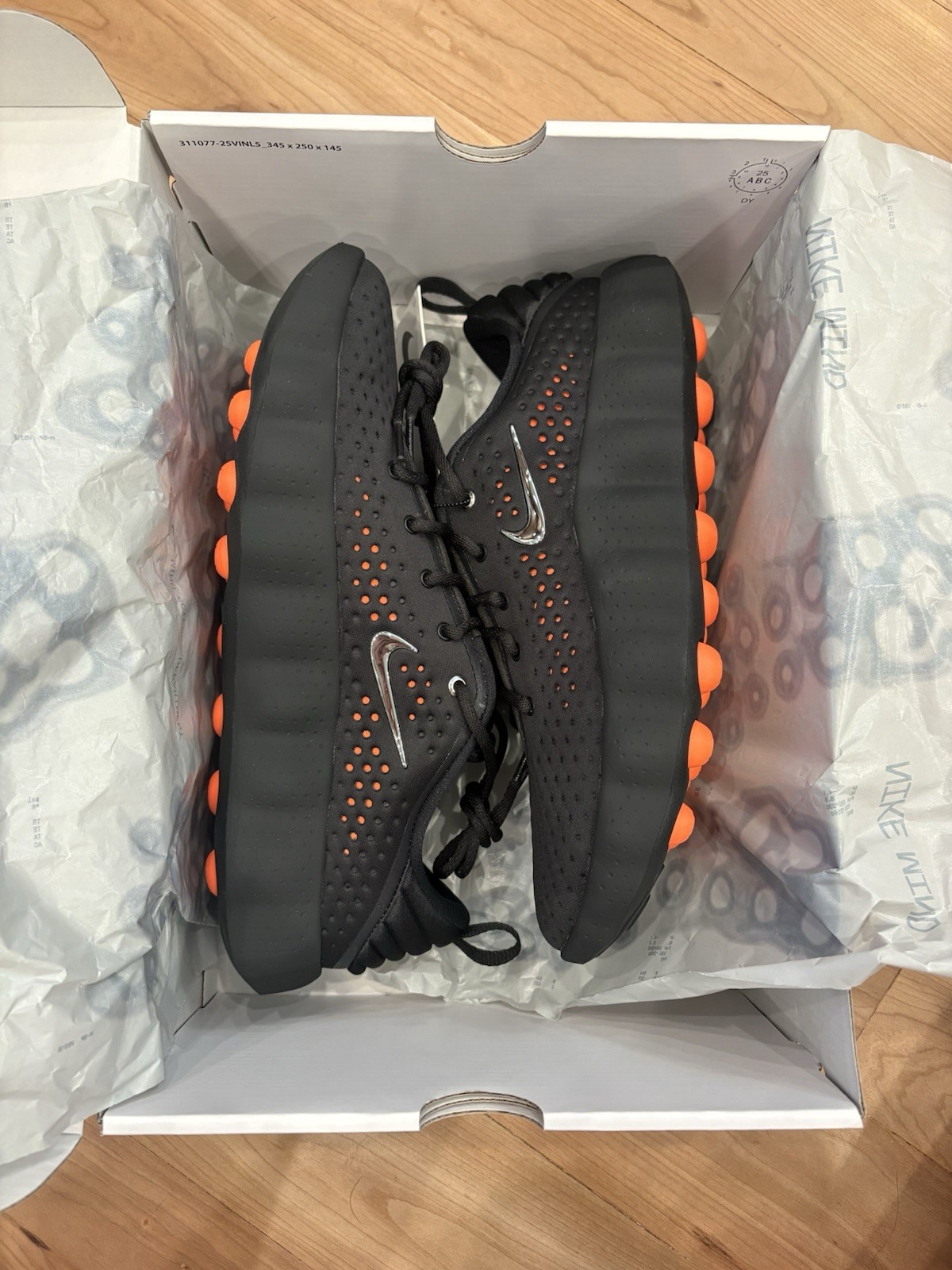 Nike Mind 002 Black Hyper Crimson Men’s Size 13 *New In Hand* Ships ASAP