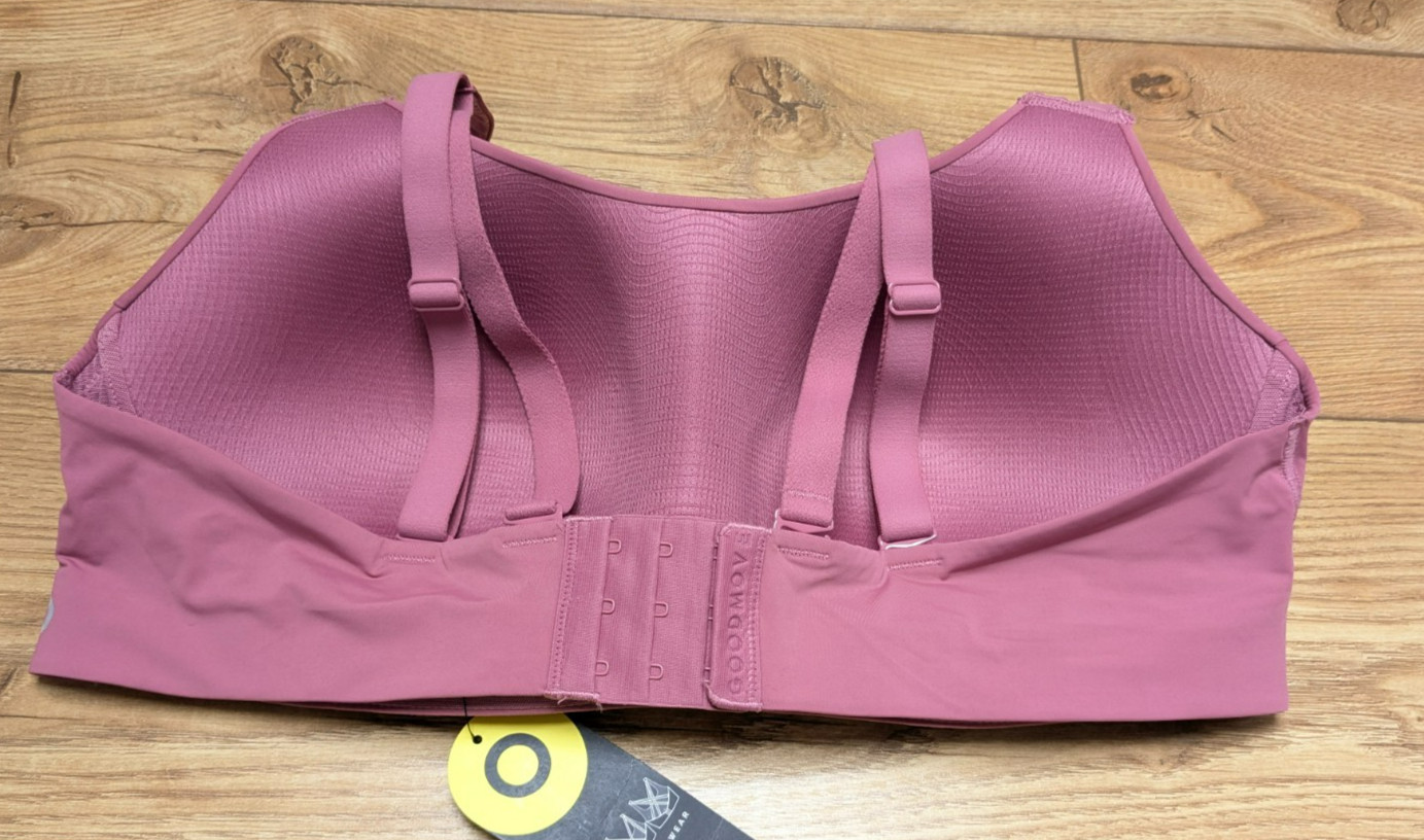 M&S GoodMove Flexifit Raspberry Unwired Medium Support Sports Bra UK 40C