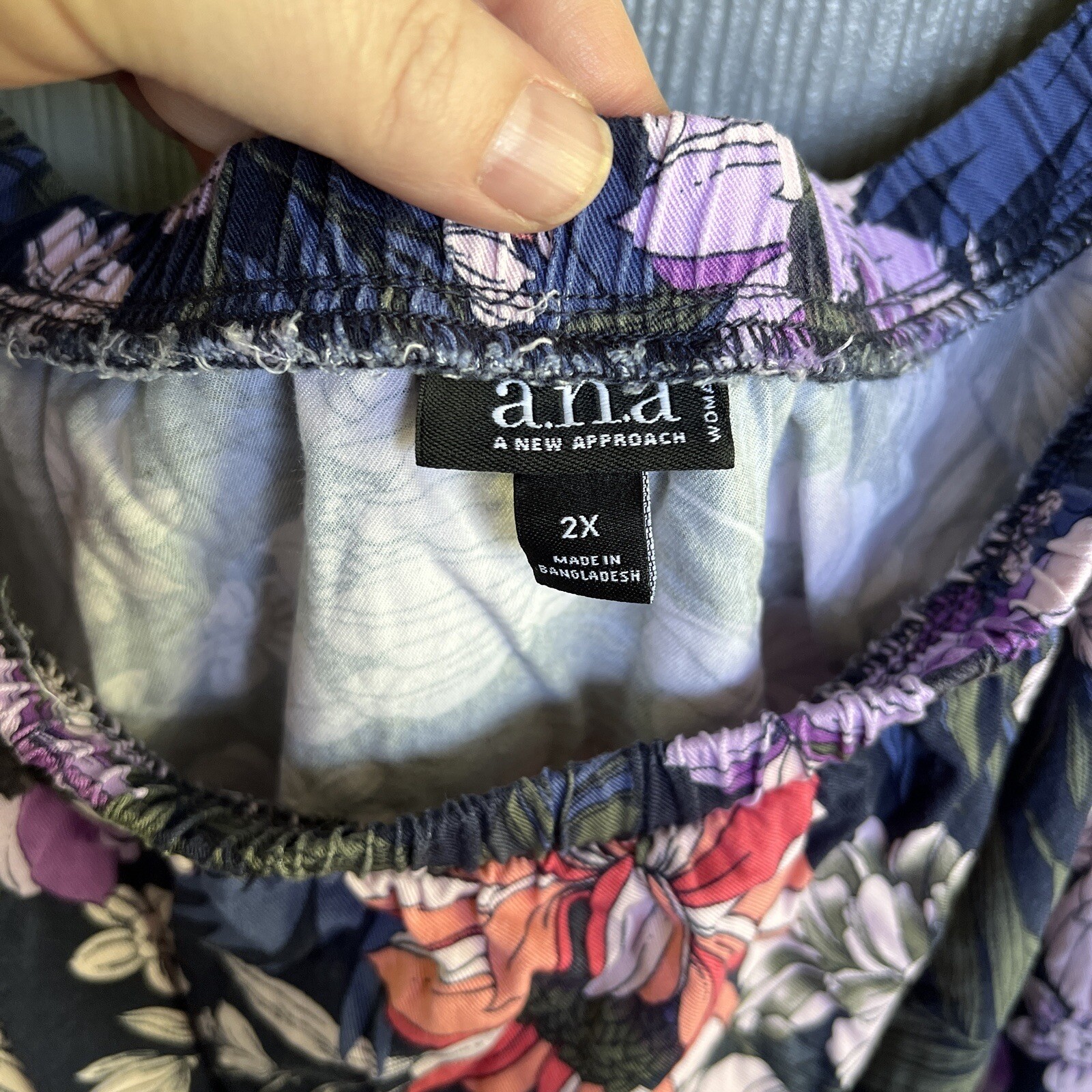 A.N.A A New Approach Top Blouse Women’s 2X Blue Floral Rayon Elastic Shoulder