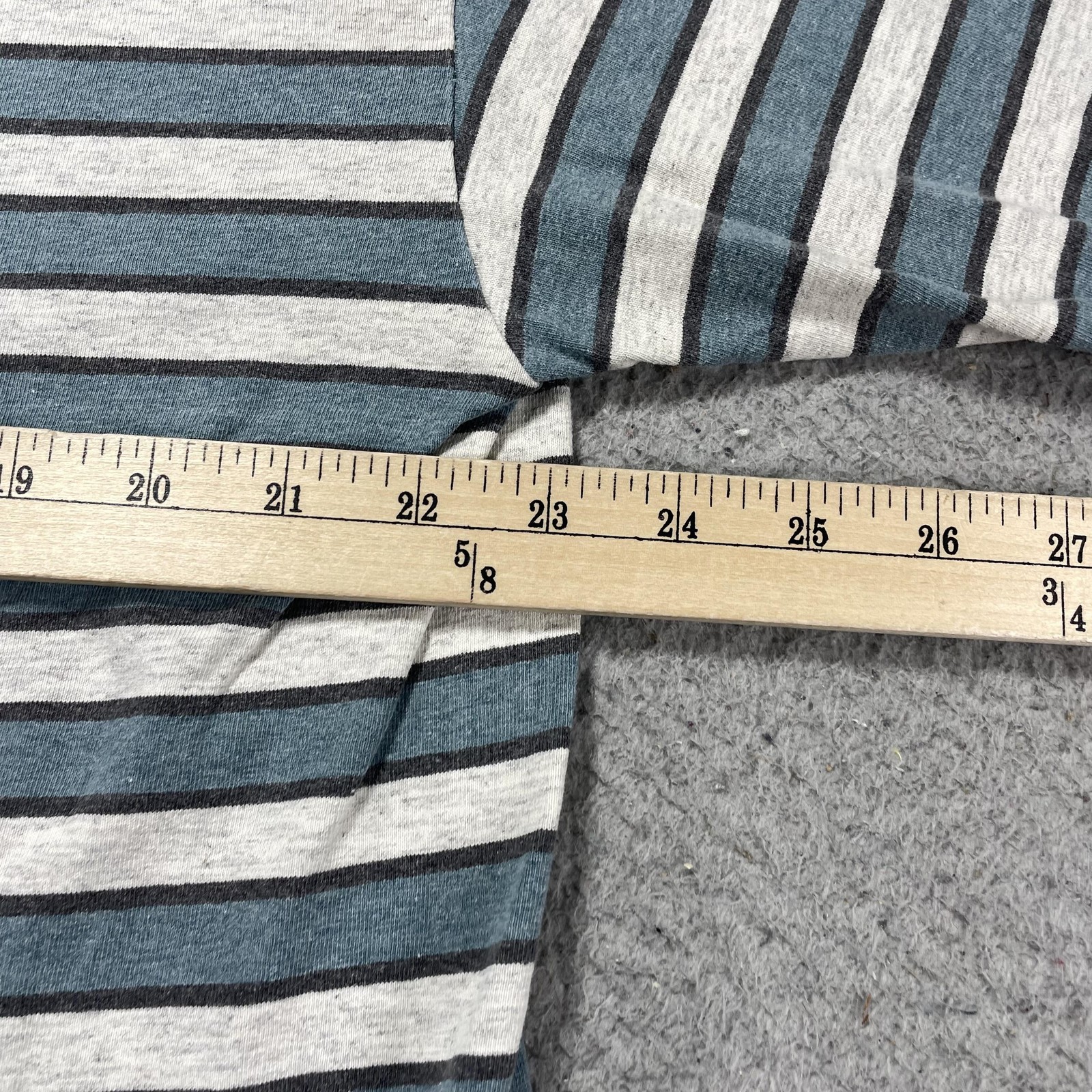 Willow Bay Shirt Mens XL Blue Gray Stripe Short Sleeve Crew Neck Tee VTG 90s