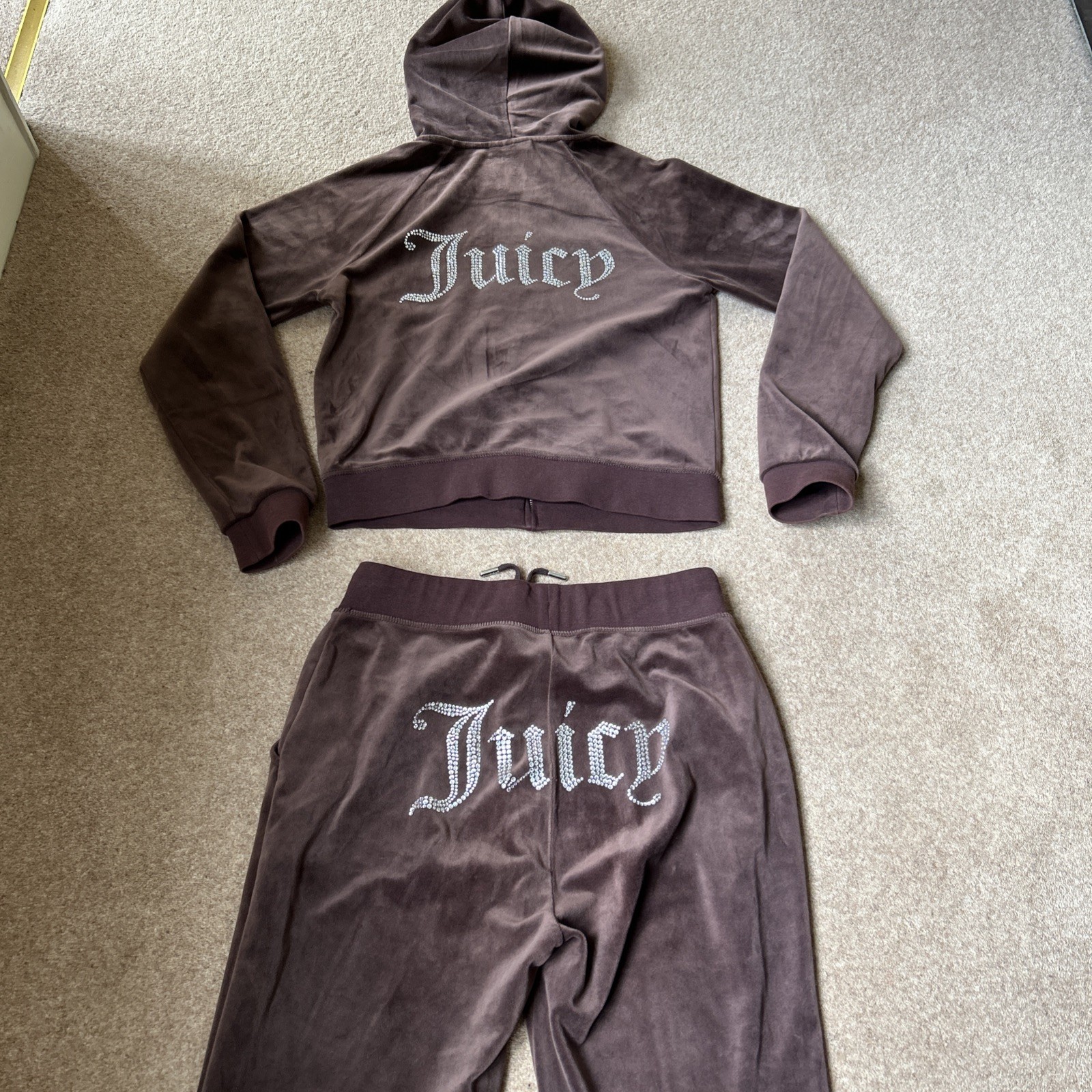 Brown JUICY COUTURE Velour Tracksuit – Size M – Inside Leg 27.5 inches