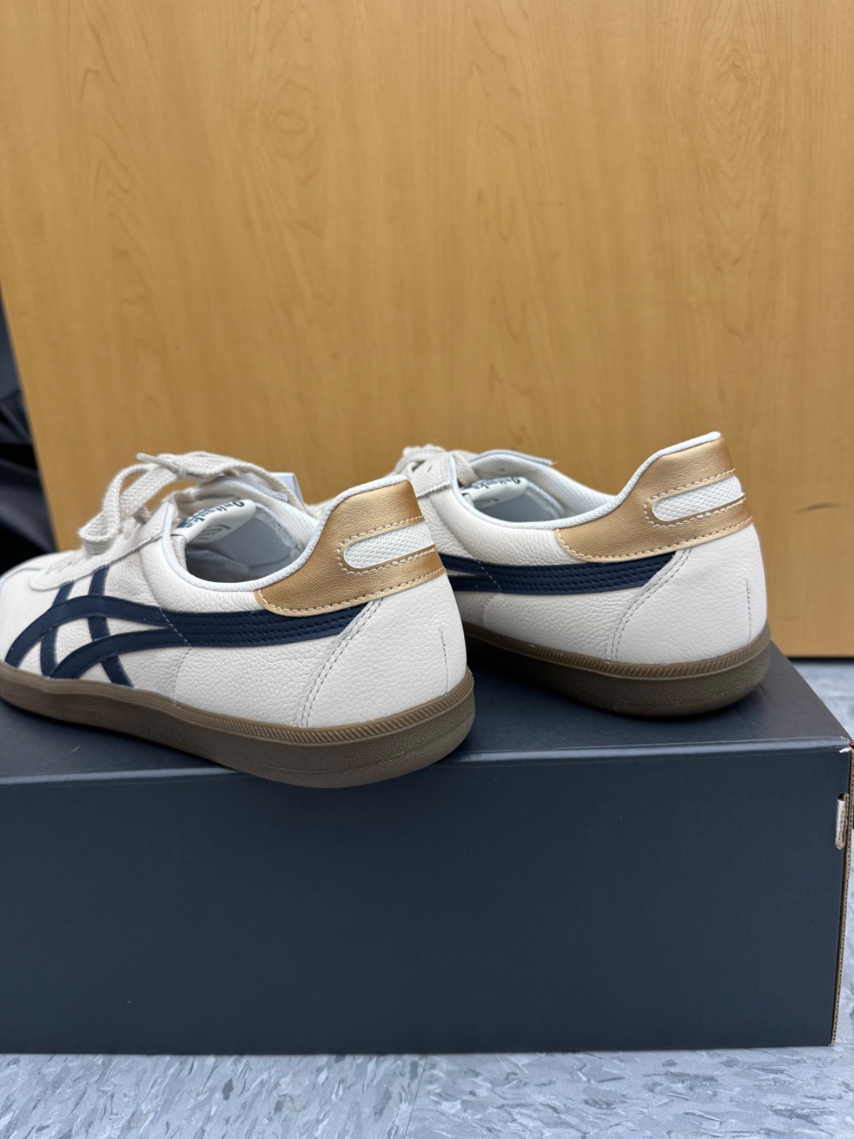 ASICS Onitsuka Tiger Tokuten Glacier Grey Peacoat 1183B938-020 Size 12.5 Unisex