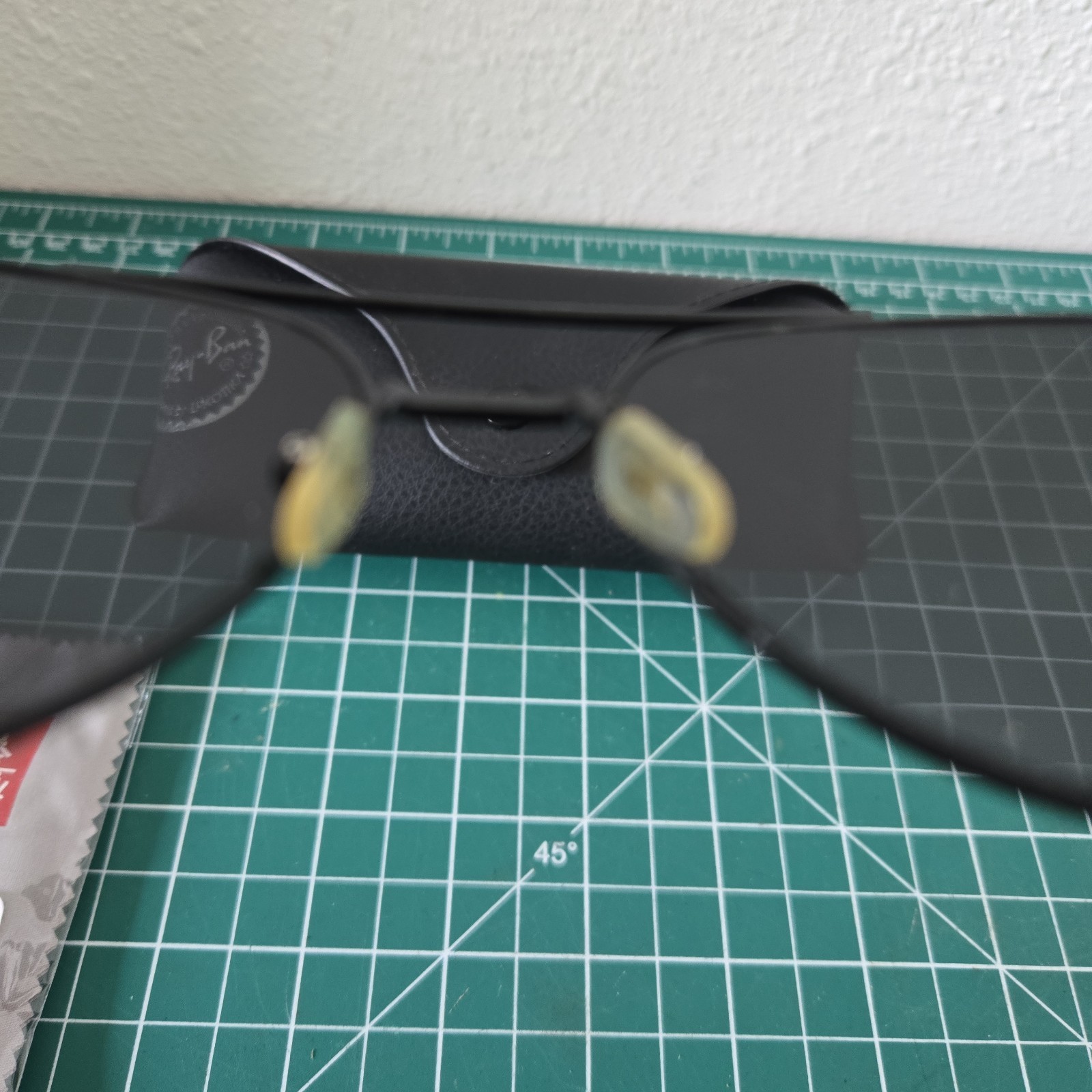 Ray Ban Aviator Black Frame Dark lenses w Case Marks on Right Ear Piece