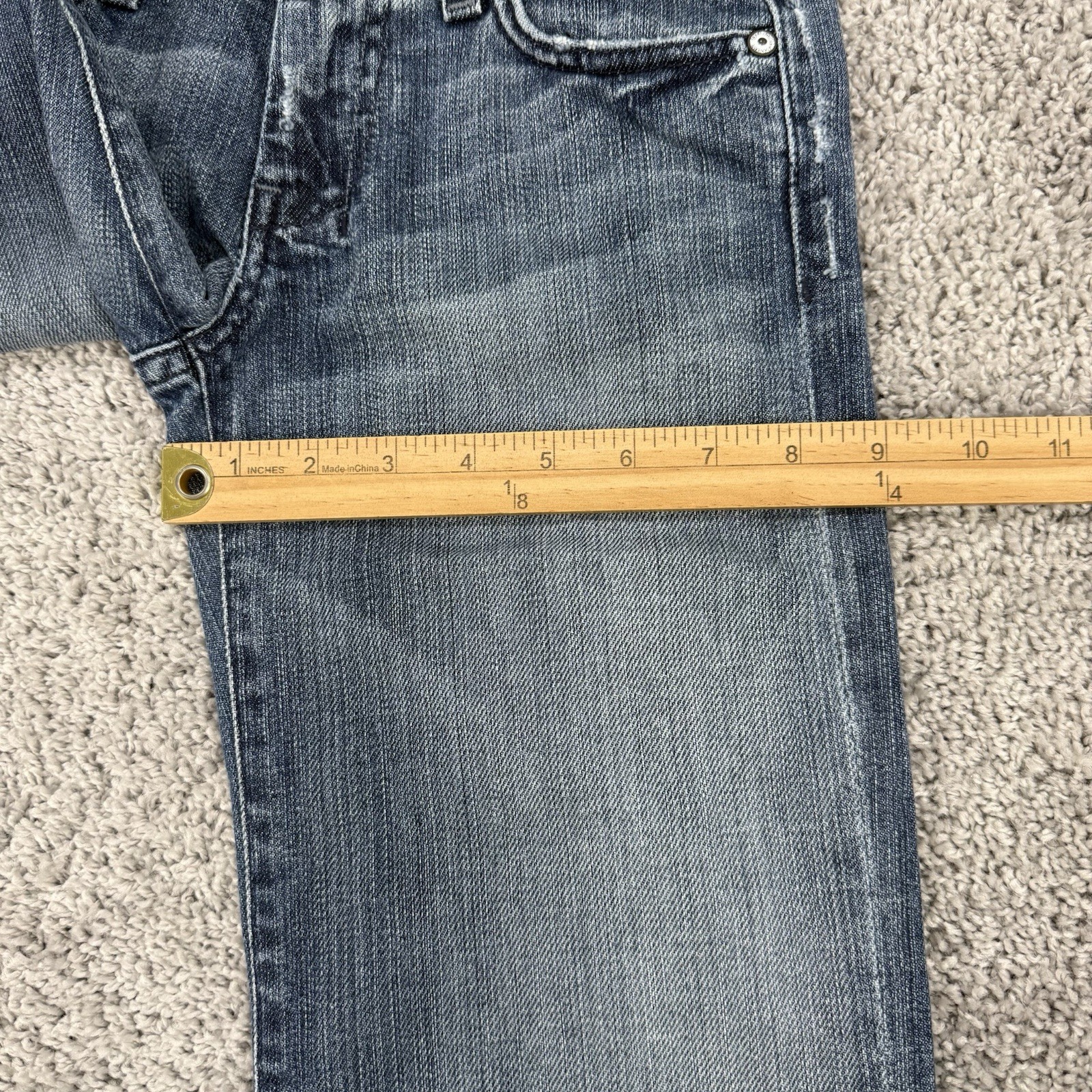 7 For All Mankind Dojo Jeans Women’s Size Tag-24 / Fits-26 Flare Leg Distressed