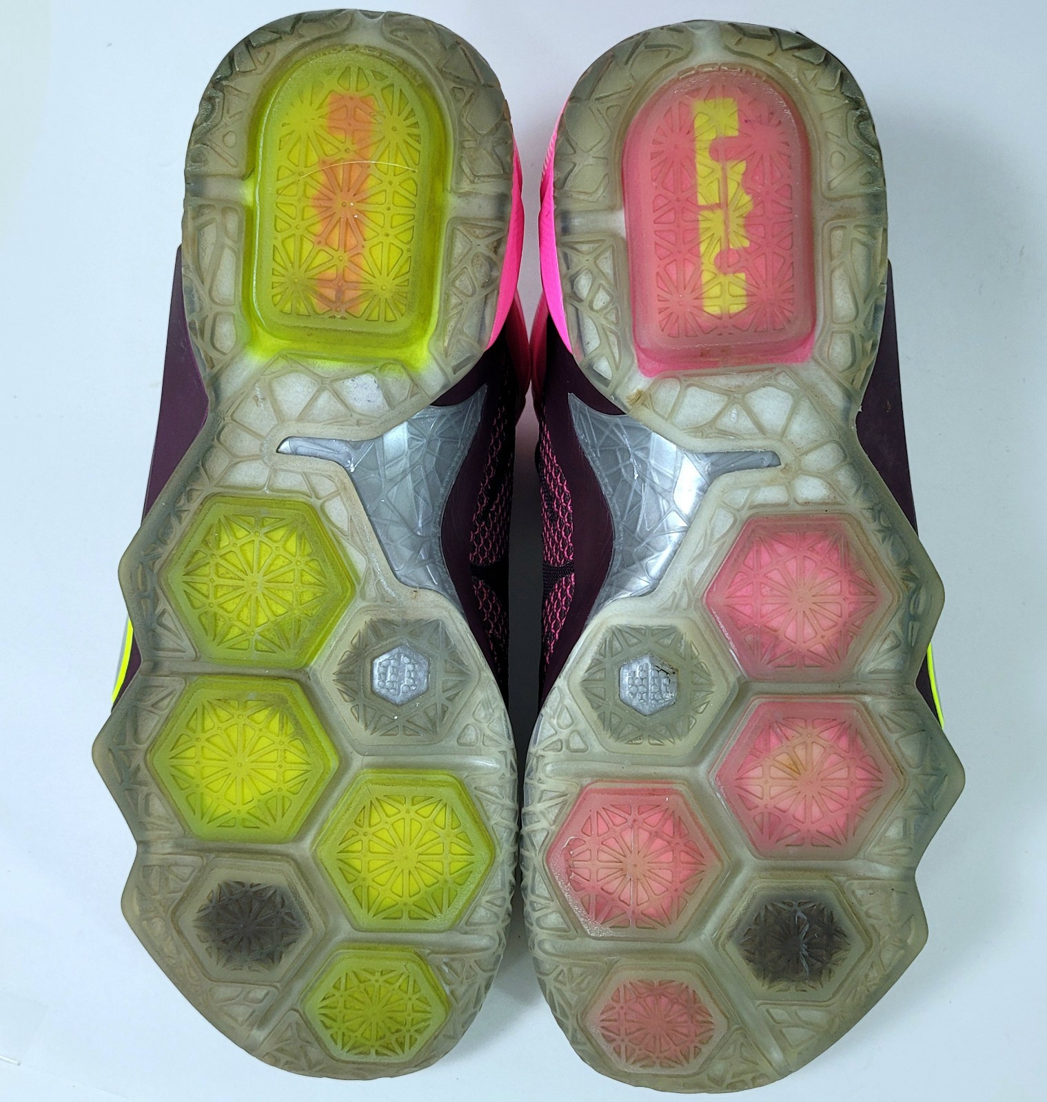 Size 9.5 – Nike LeBron 12 ‘Double Helix’
