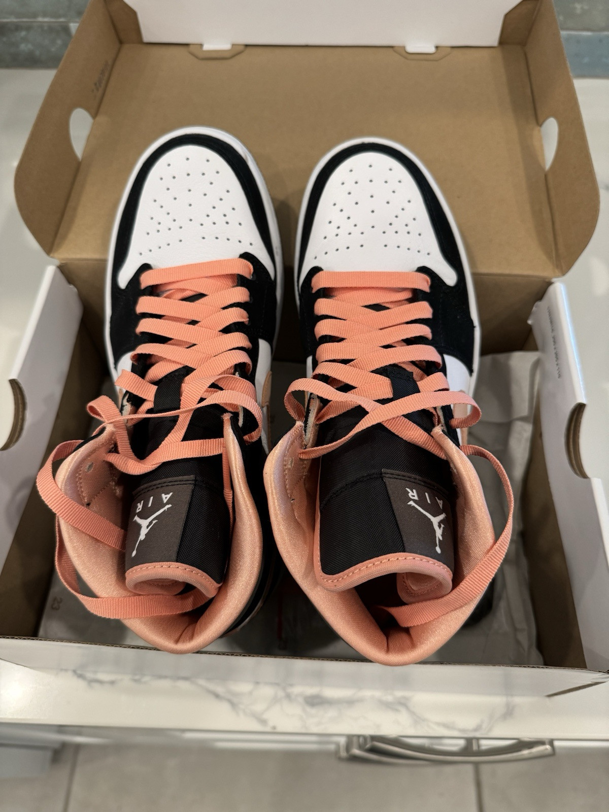 Jordan 1, Women’s Mid SE, Size 8, White-apricot-black