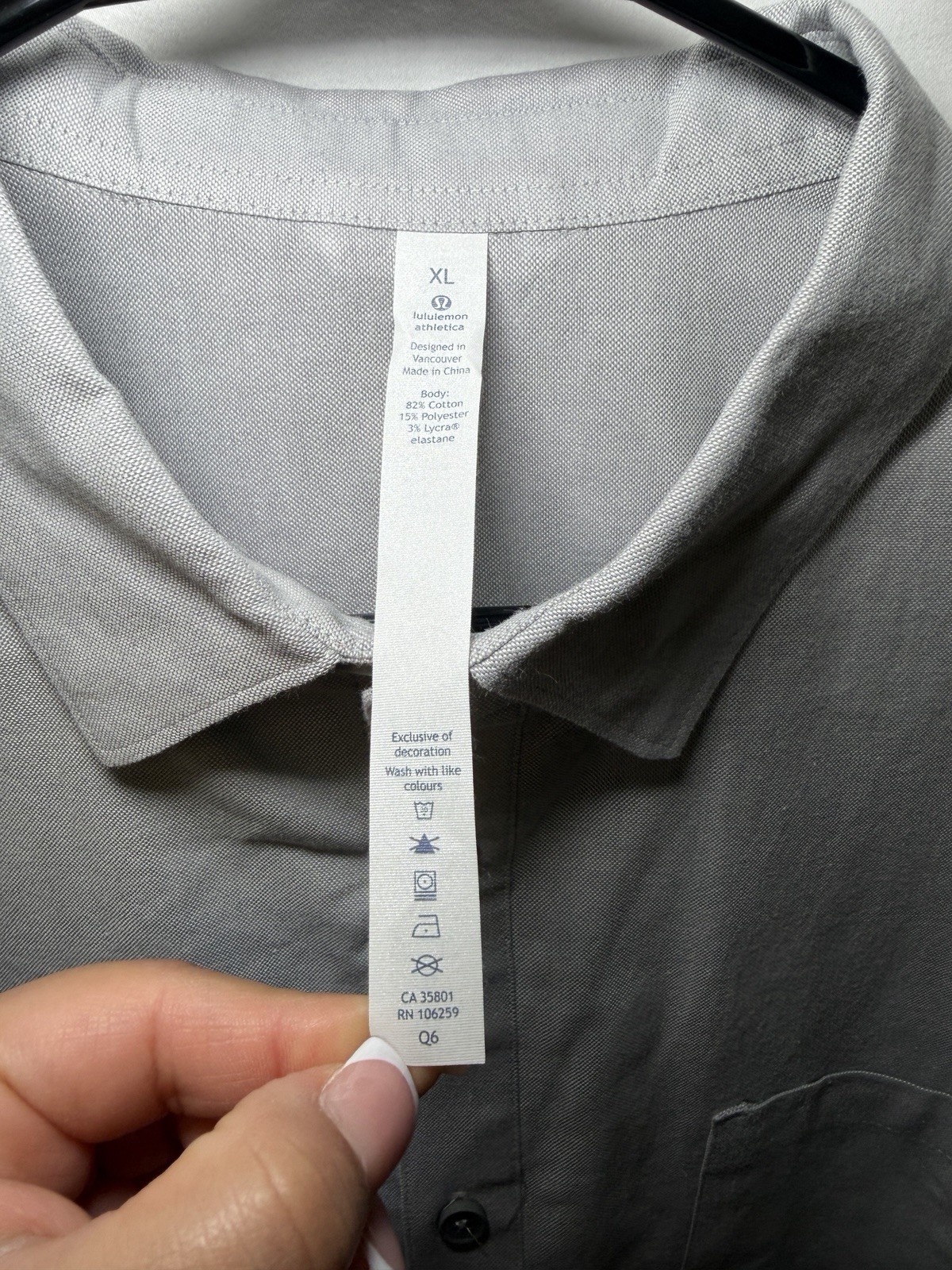 Lululemon Qwick Oxford Gray Casual Long Sleeve Button Up Shirt Mens XL Stretch