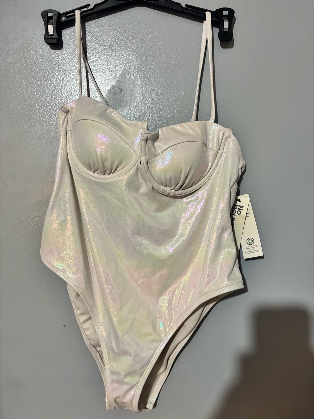 No Boundaries Women’s Iridescent Underwire Cheeky One Piece Swimsuit Large