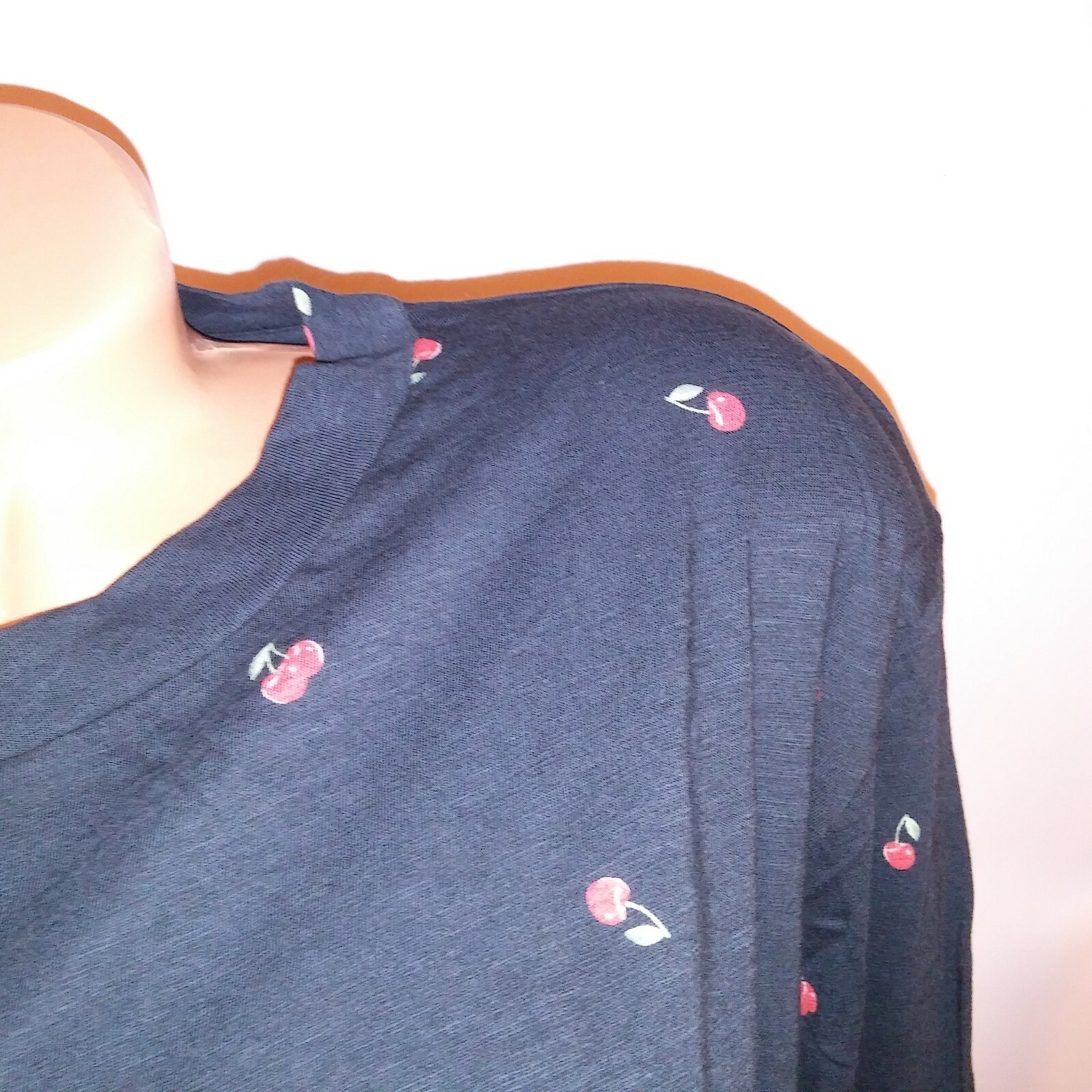 Victoria Secret PINK Crop Top T Shirt Large Black Red Cherries Long Sleeve New