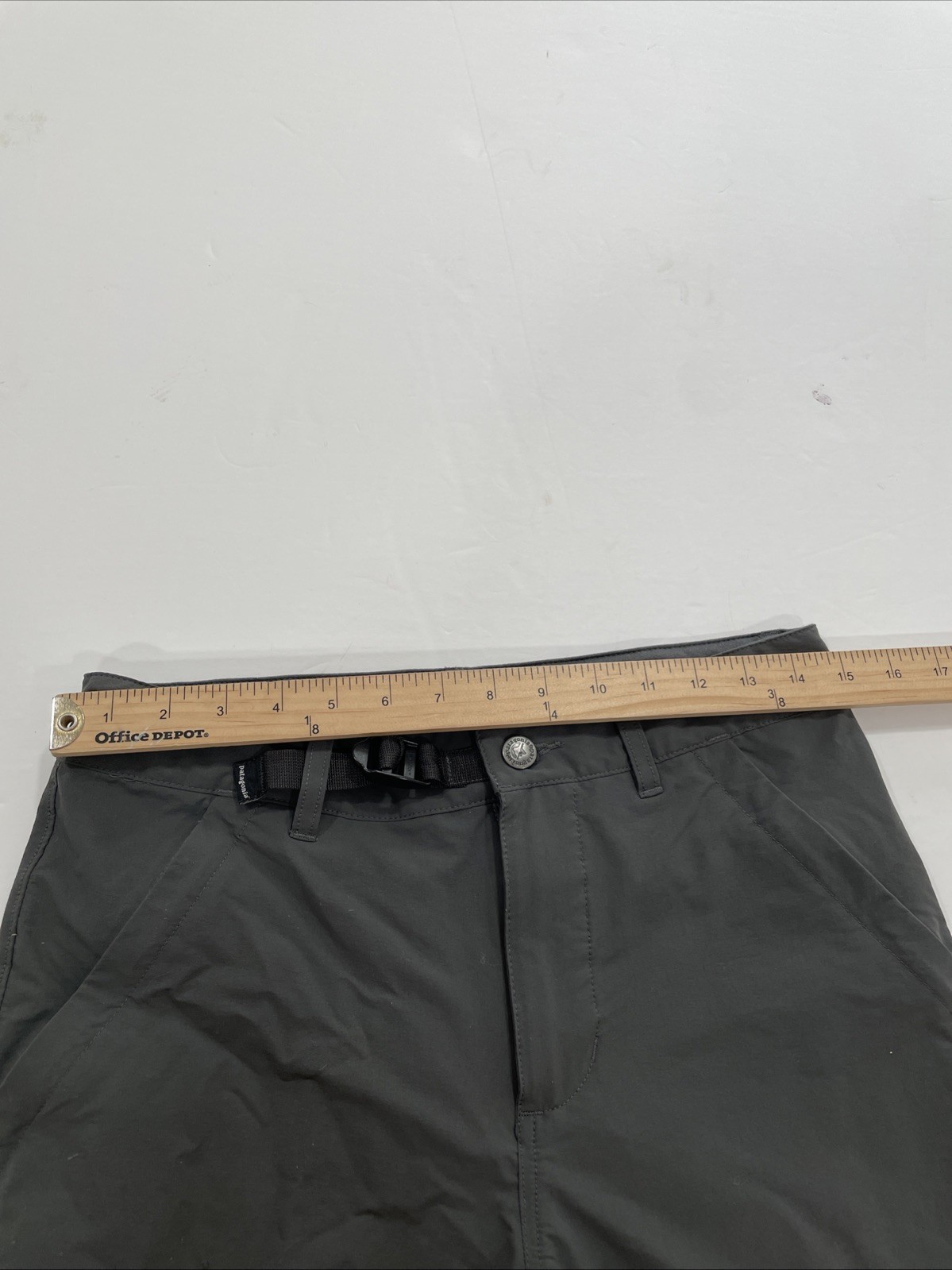 Patagonia Men’s Quandary Pants Regular Size 30 gray with 31 In Inseam