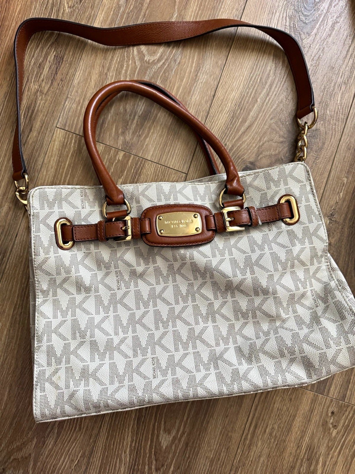 Michael Kors Logo Satchel/Top Handle Bag Beige/Brown, Shoulder Strap, Gold