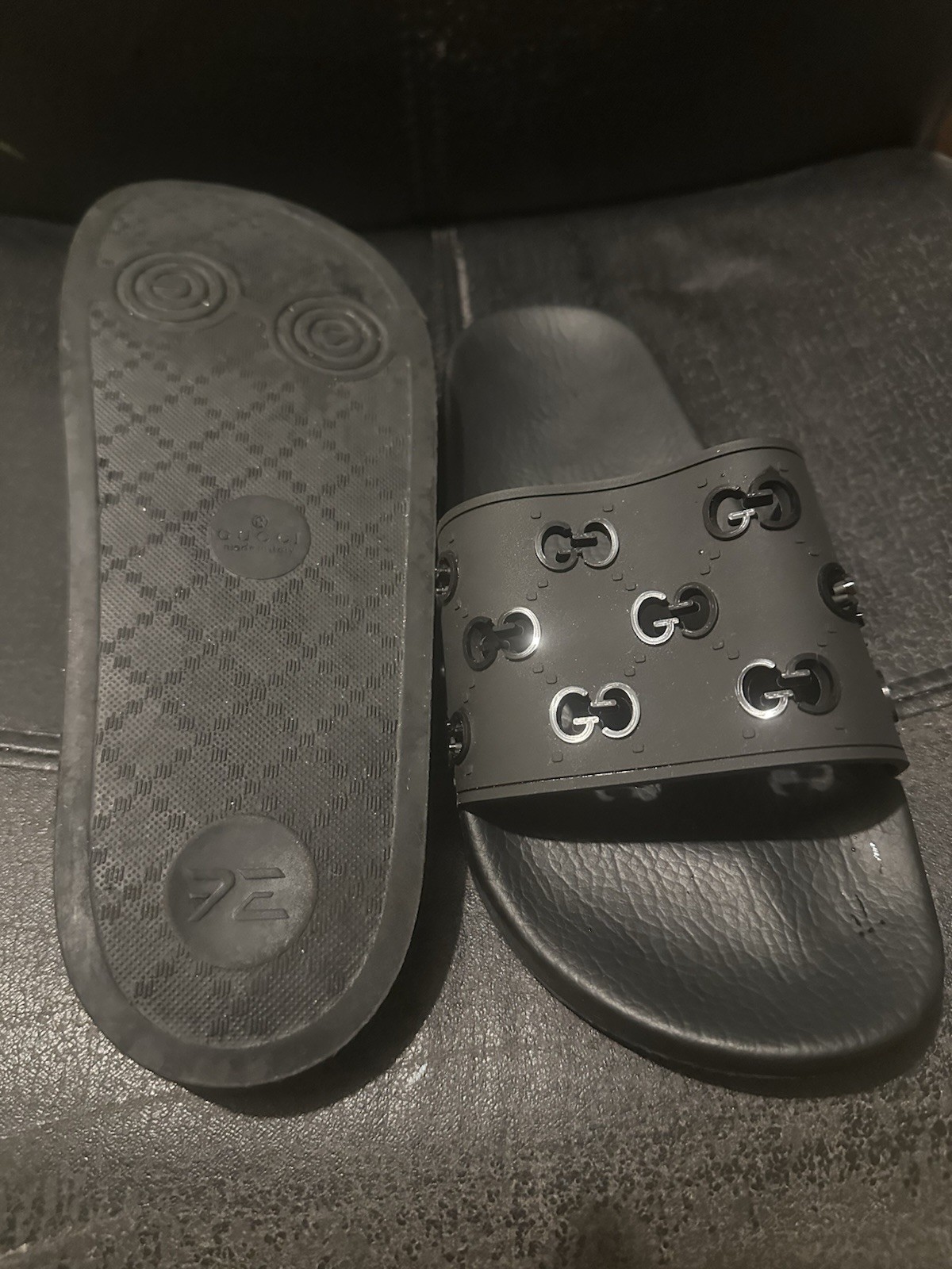 Gucci Black Rubber Slide Sandals Men Logo Slip-On US 9.5 Casual Summer